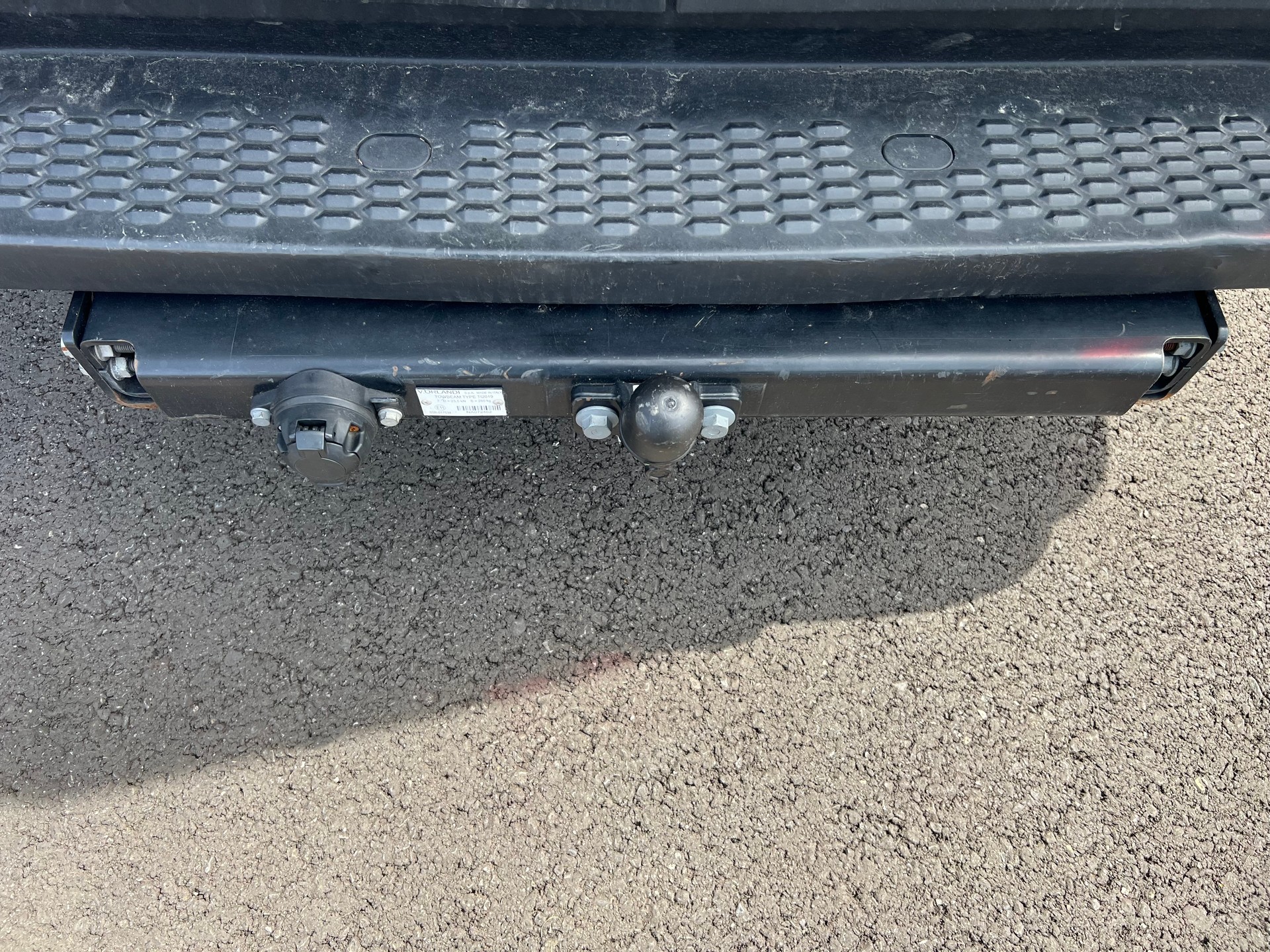 IVECO 35S14V Attelage 3.5t Charge utile 1080Kg-image-10