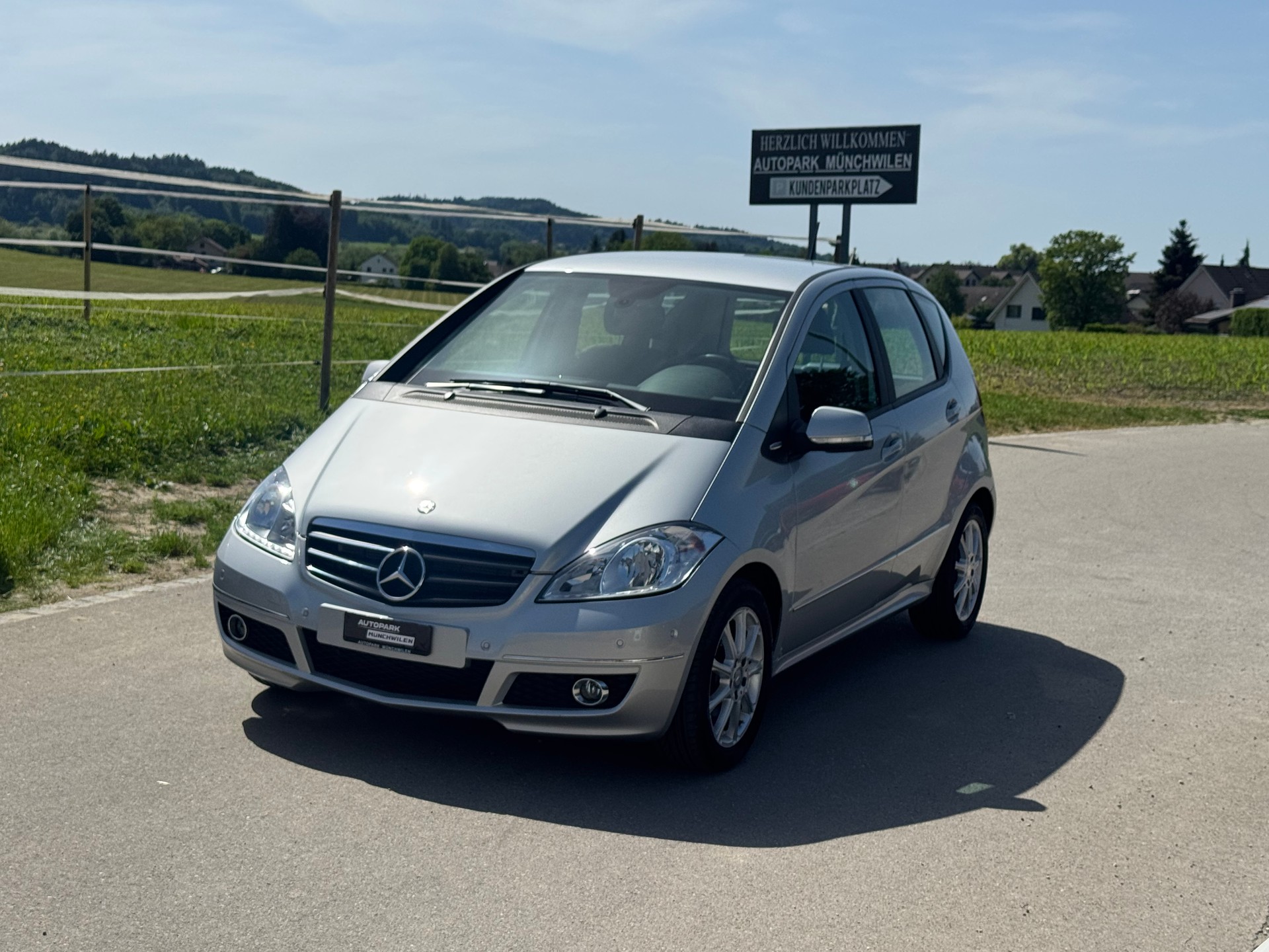 MERCEDES-BENZ A 180 (170) Avantgarde Autotronic