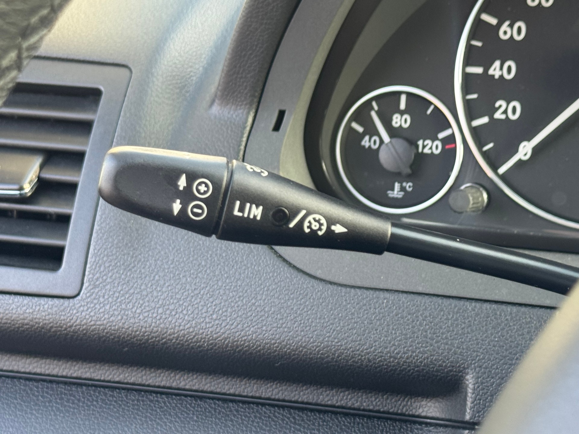 MERCEDES-BENZ A 180 (170) Avantgarde Autotronic-image-14