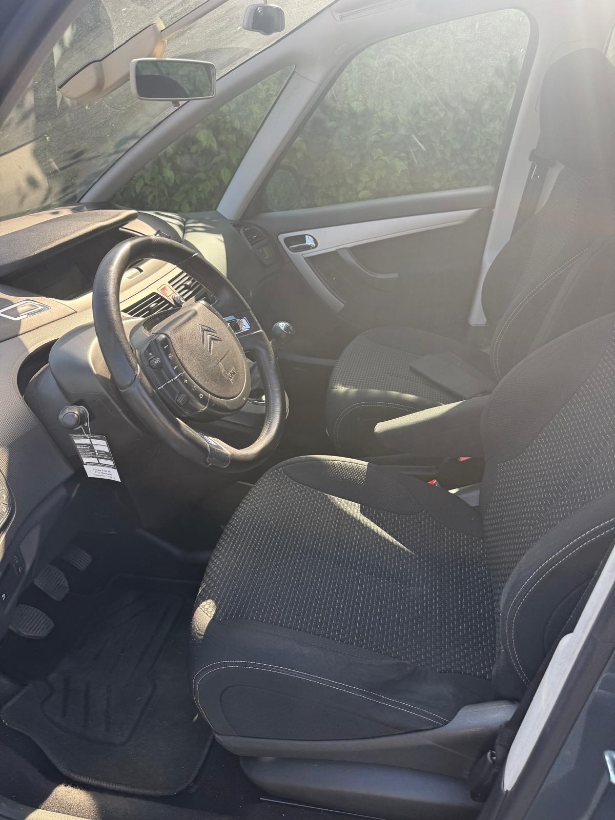 CITROEN Grand C4 Picasso 2.0 HDI Exclusive+-image-6