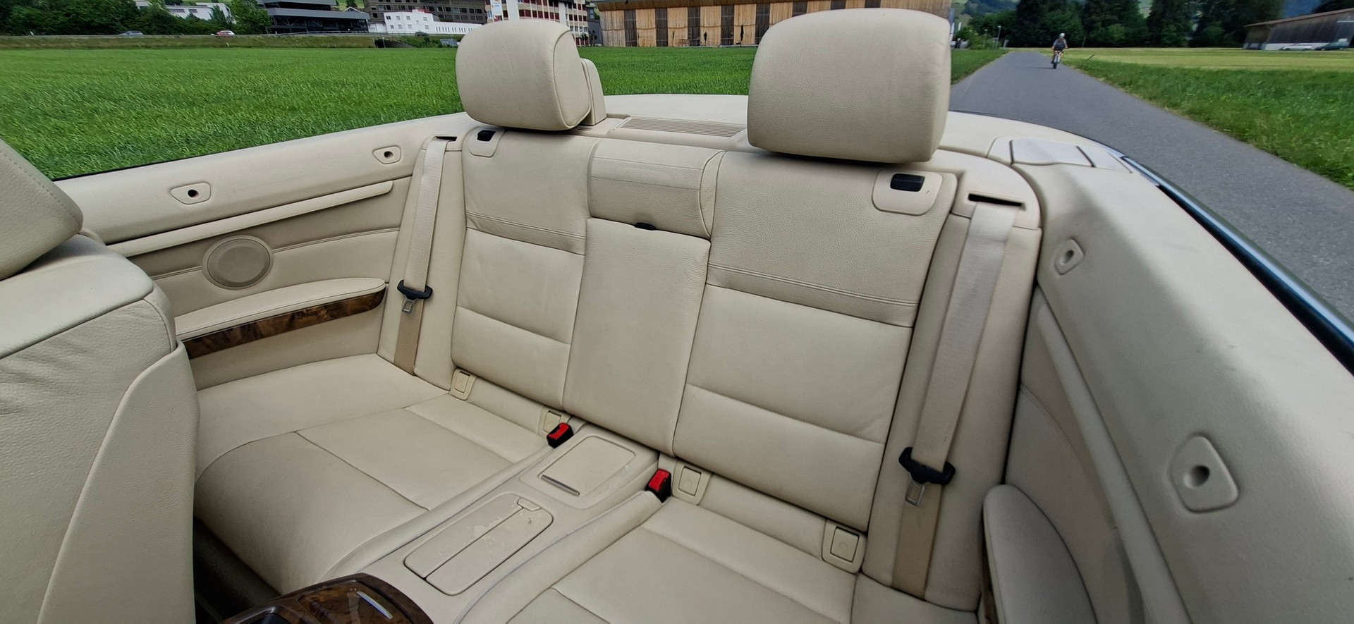 BMW 320d Cabriolet Steptronic-image-8