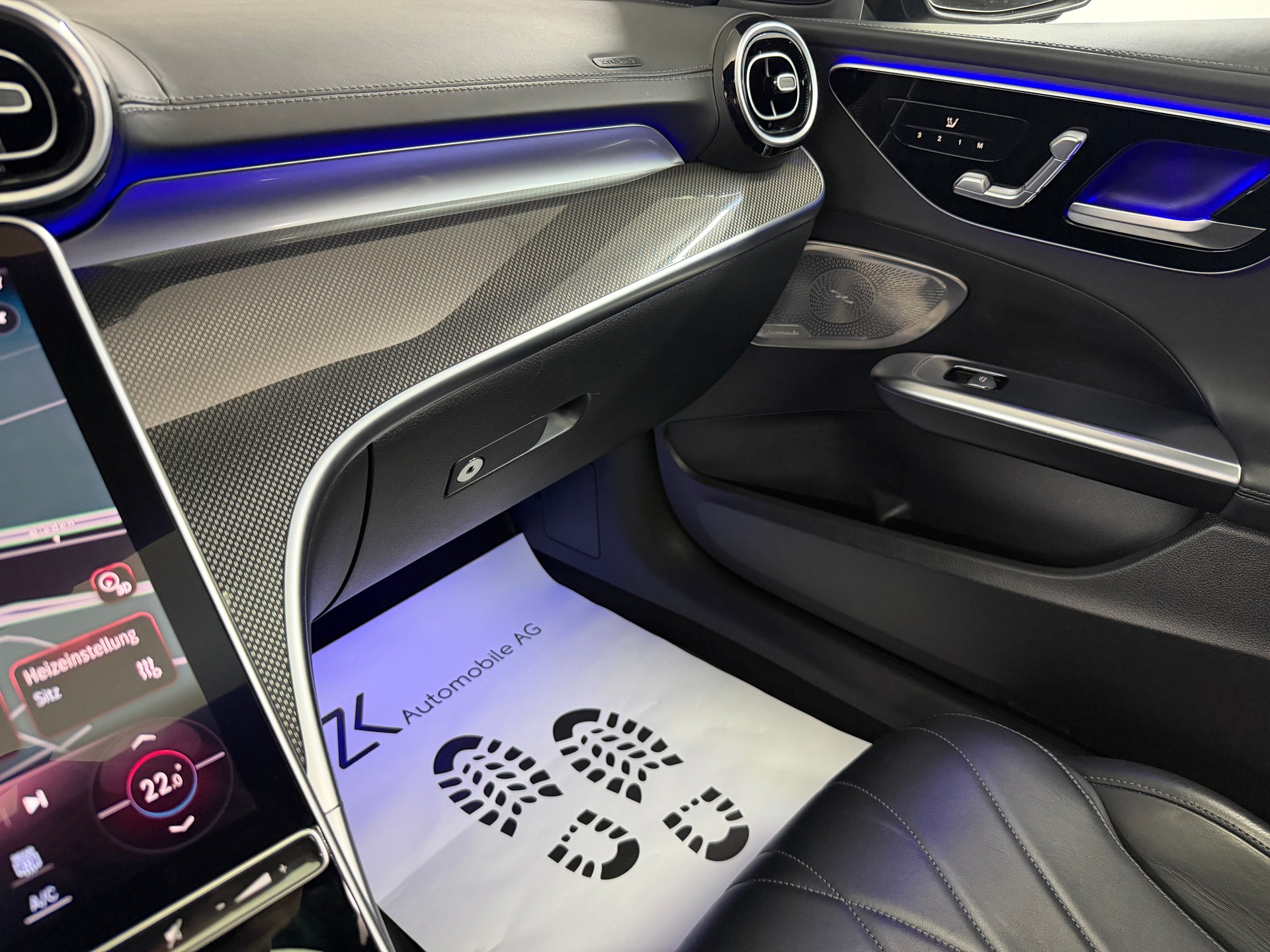 MERCEDES-BENZ C 43 AMG Obsidian Black 408PS 4Matic / RF-Kamera / Schiebedach / Leder / Keyless Go / Carbonpaket / Hinterachslenkung /-image-25