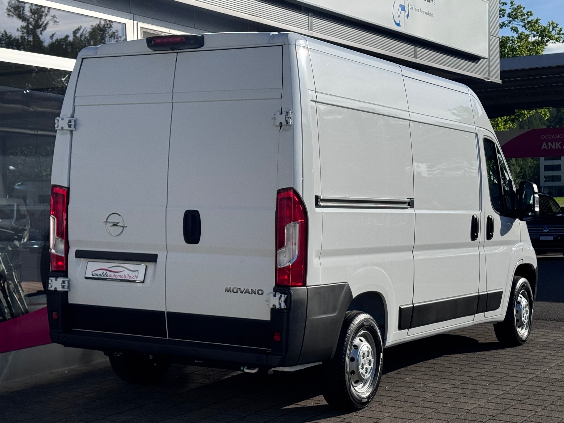 OPEL Movano 2.2 d 3,5t L2H2+3 Plätzer+Navigation+Bluetooth+Rückfahrkamera+Flügeltüren hinten 270°+Lederlenkrad+DAB+1'197 kg Nutzlast+-image-6