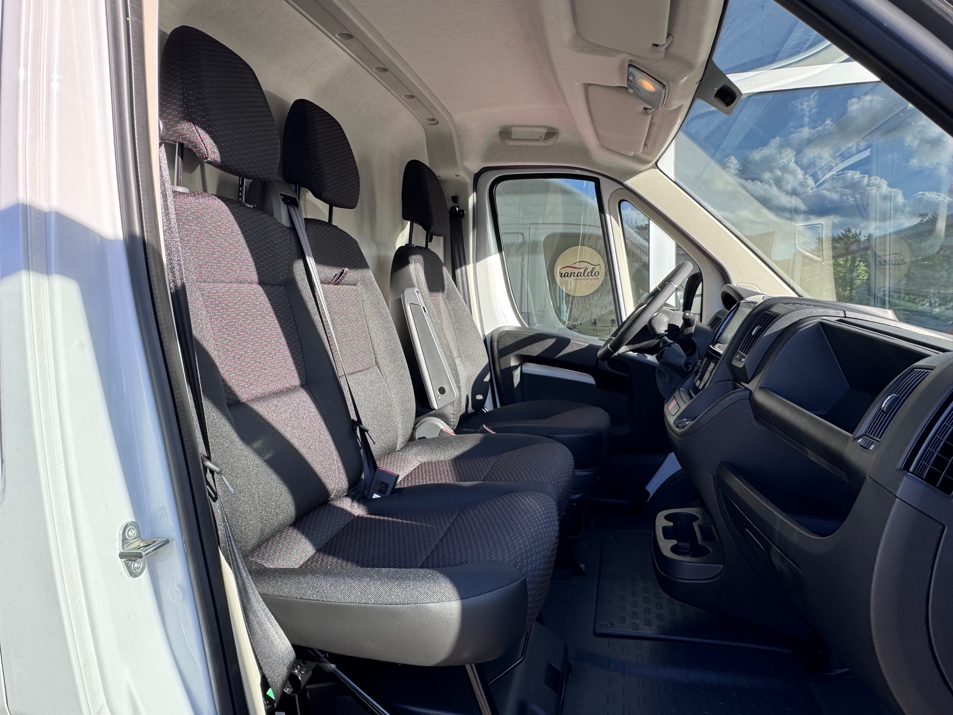 OPEL Movano 2.2 d 3,5t L2H2+3 Plätzer+Navigation+Bluetooth+Rückfahrkamera+Flügeltüren hinten 270°+Lederlenkrad+DAB+1'197 kg Nutzlast+-image-11
