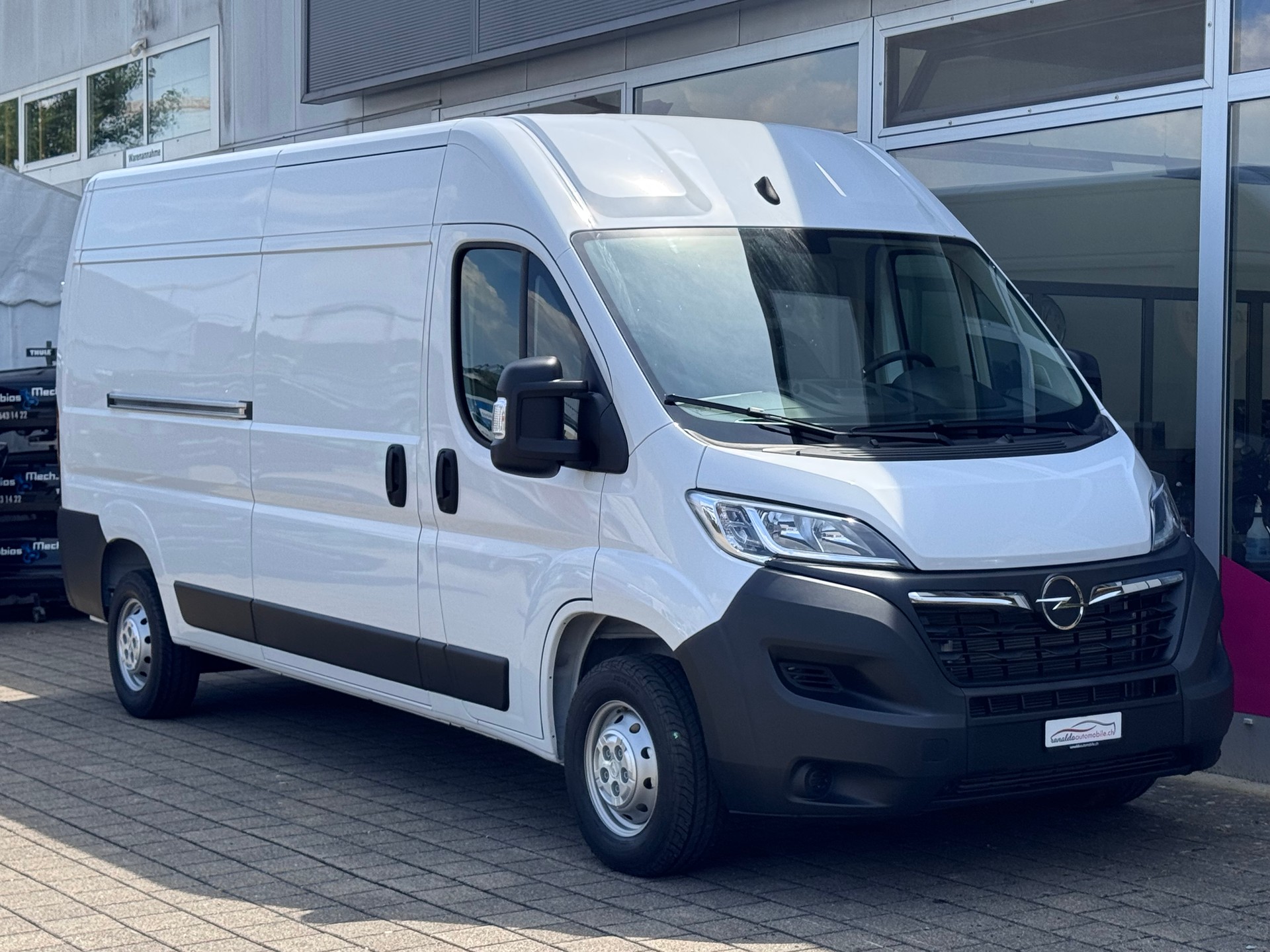 OPEL Movano 2.2 d 3,5t L3H2+3 Plätzer+Navigation+Bluetooth+Rückfahrkamera+Flügeltüren hinten 270°+Lederlenkrad+DAB+1'347 kg Nutzlast+