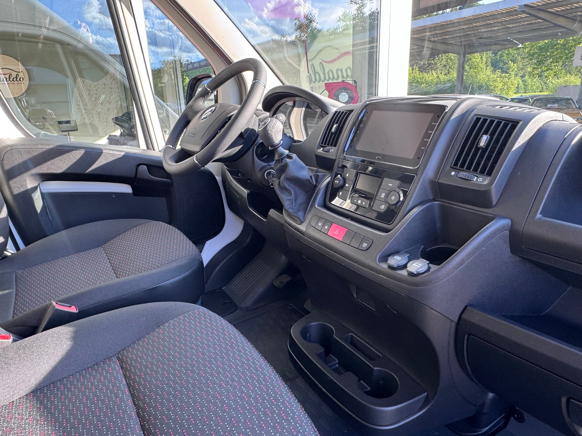 OPEL Movano 2.2 d 3,5t L2H2+3 Plätzer+Navigation+Bluetooth+Rückfahrkamera+Flügeltüren hinten 270°+Lederlenkrad+DAB+1'197 kg Nutzlast+-image-12