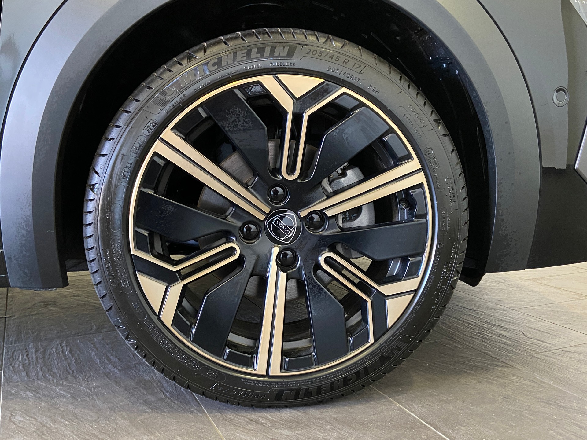 LANCIA Ypsilon 1.2 HF Line-image-6