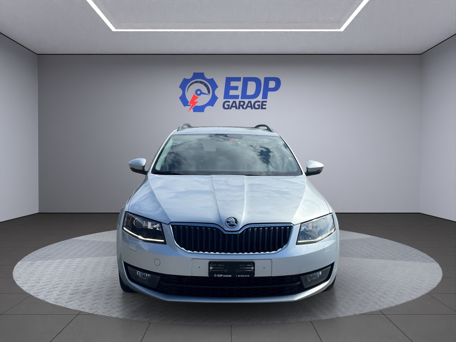 SKODA Octavia Combi 2.0 TDI Elegance DSG-showroom-element-2
