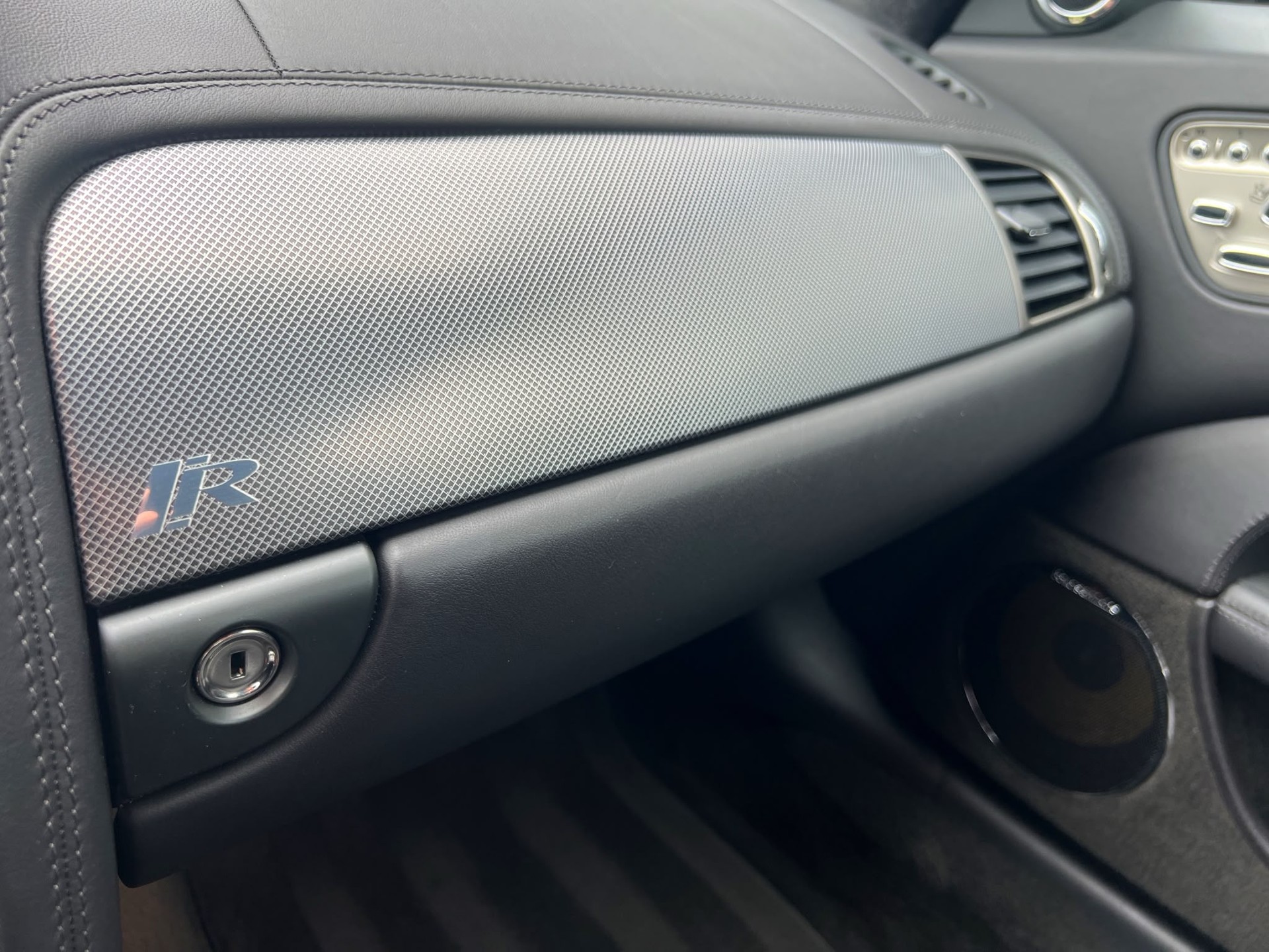 JAGUAR XKR 5.0 V8 SC Automatic-image-24