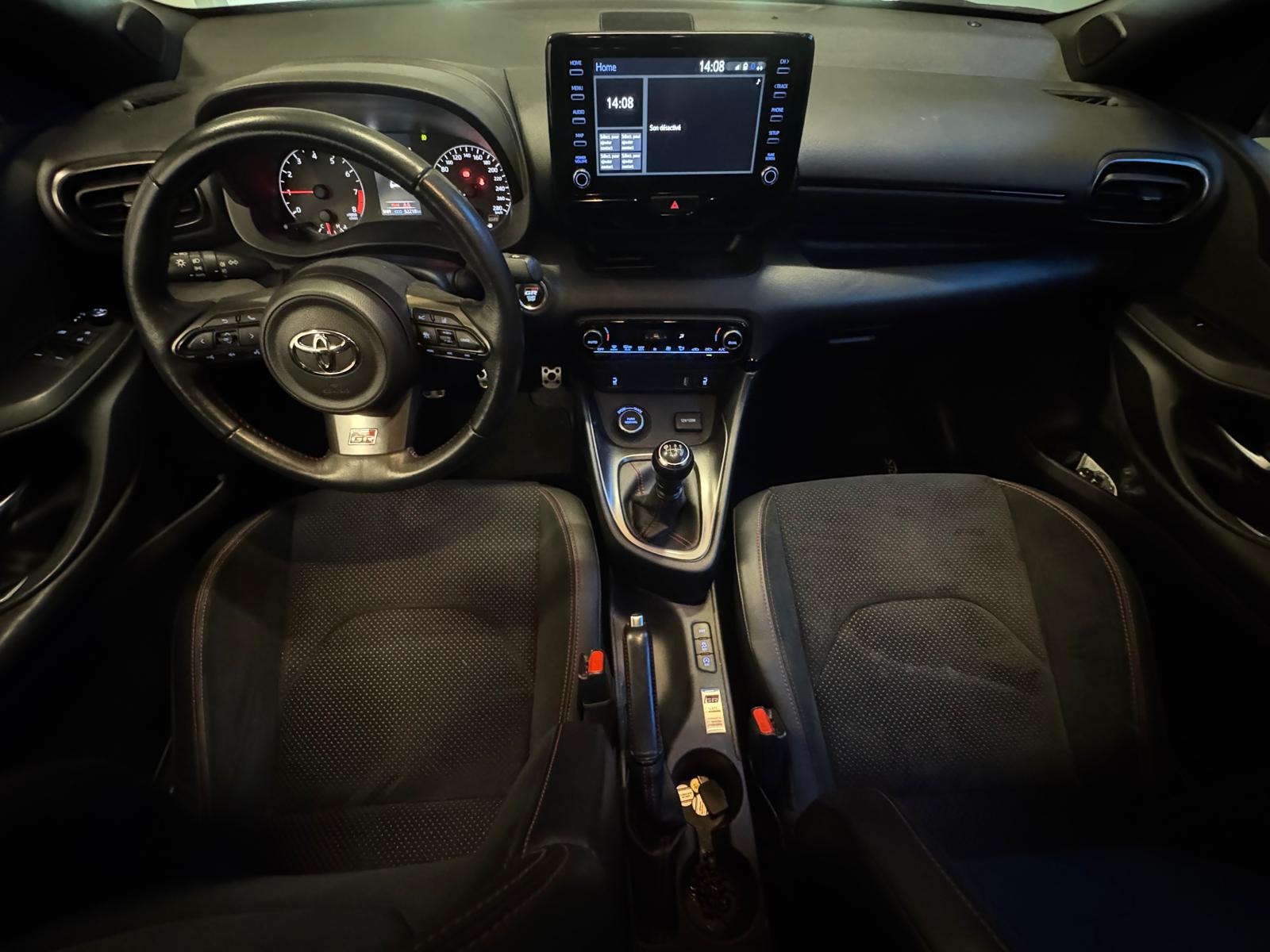TOYOTA Yaris 1.6 GR Sport-image-13