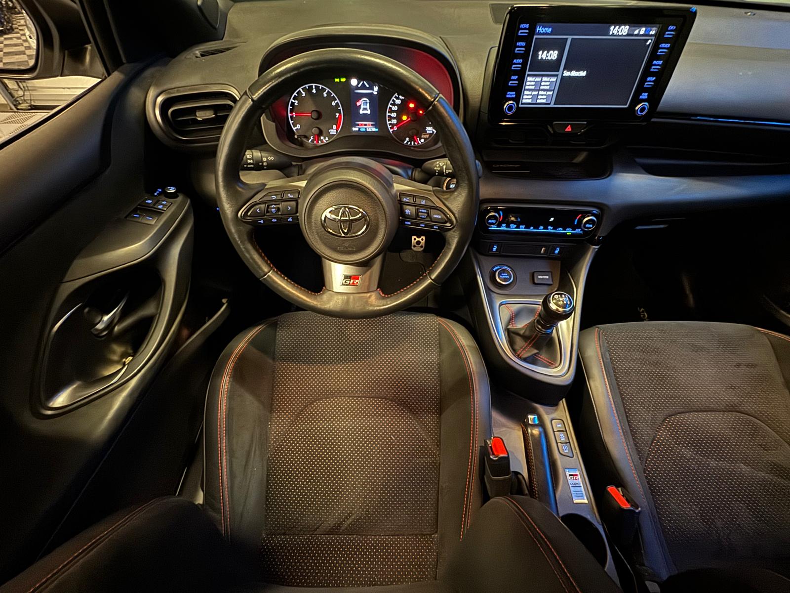 TOYOTA Yaris 1.6 GR Sport-image-15