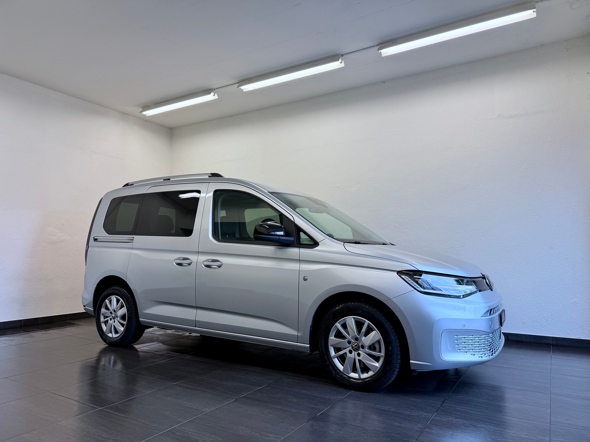 VW Caddy 1.5 TSI Liberty DSG-image-0