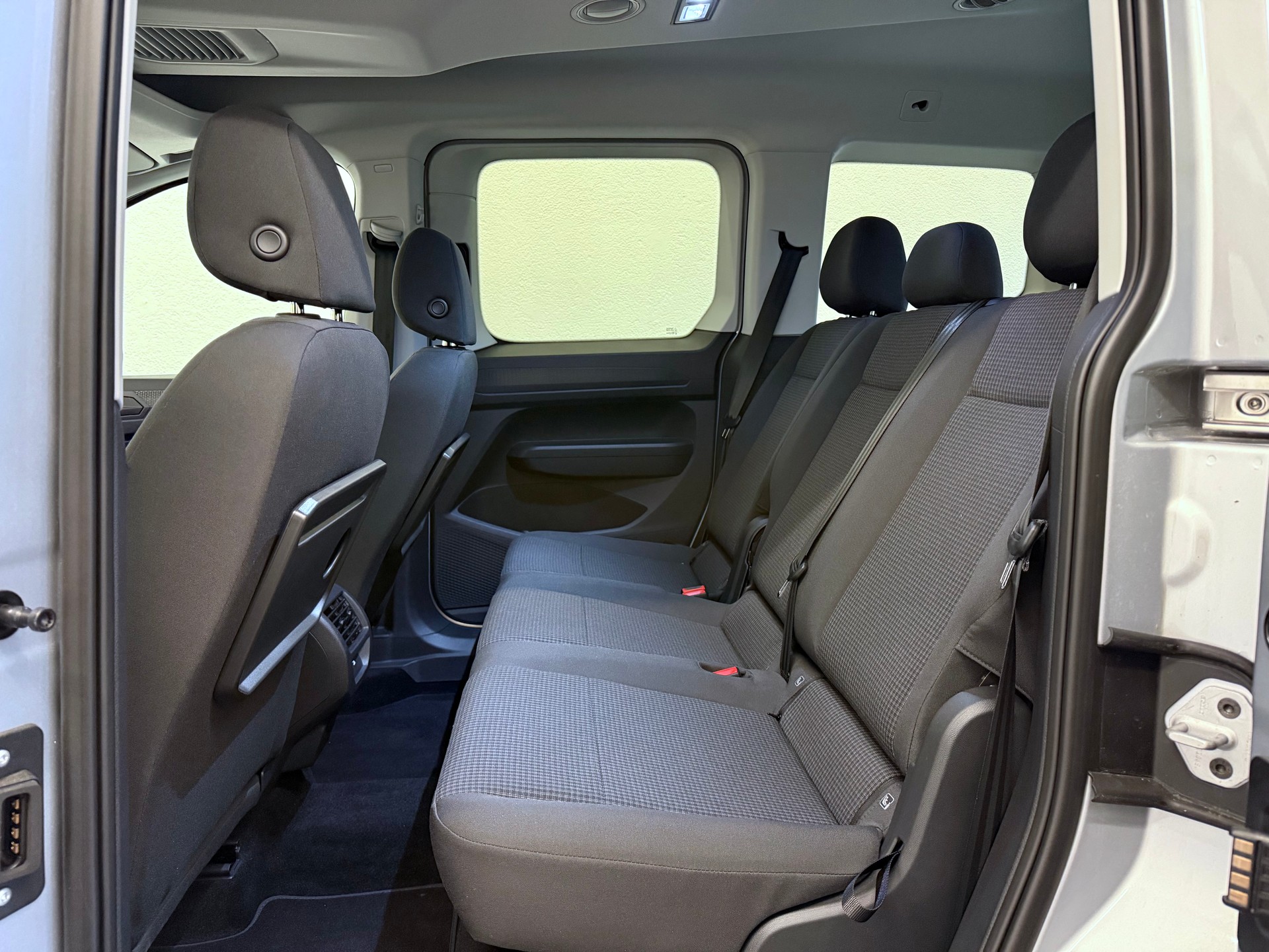 VW Caddy 1.5 TSI Liberty DSG-image-18