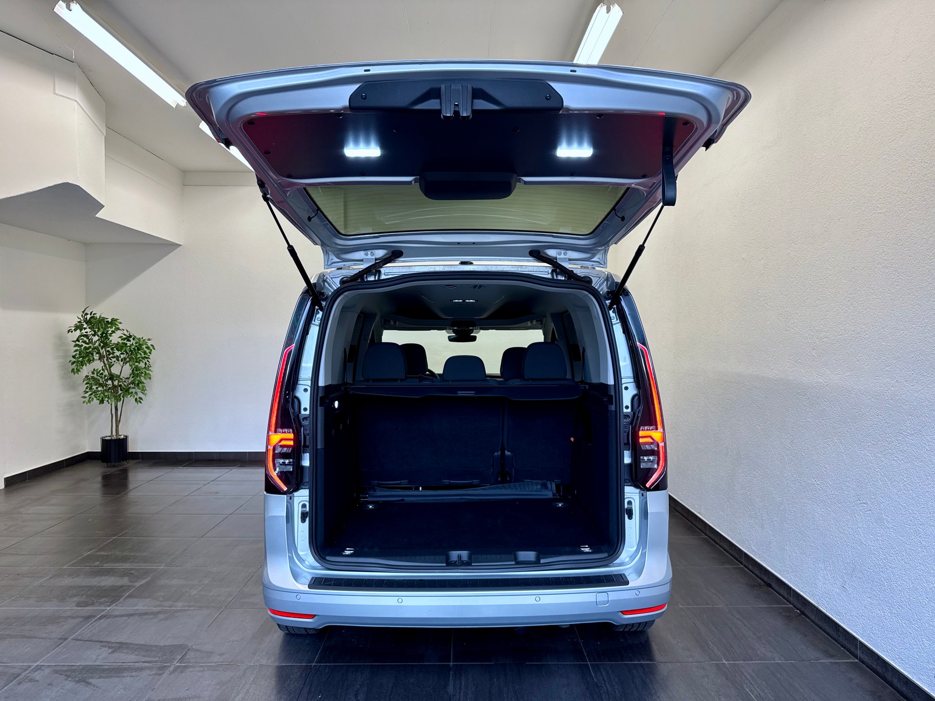 VW Caddy 1.5 TSI Liberty DSG-image-11