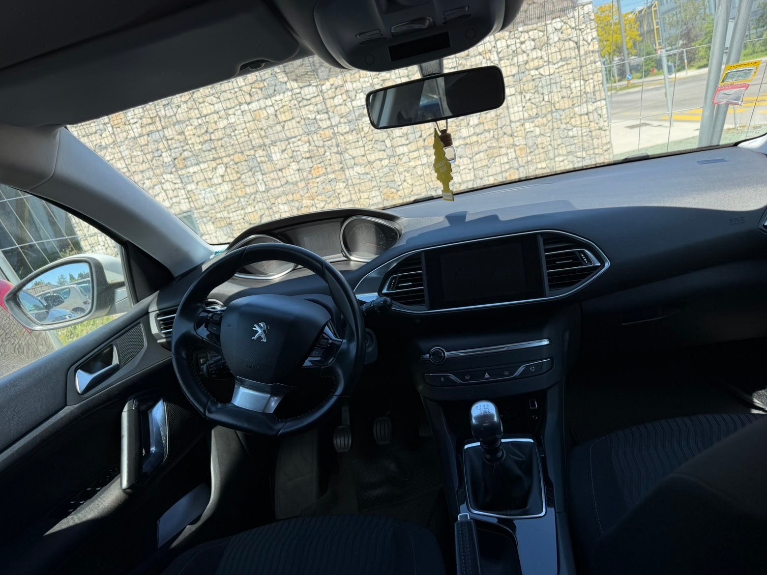 PEUGEOT 308 SW 1.6-image-13