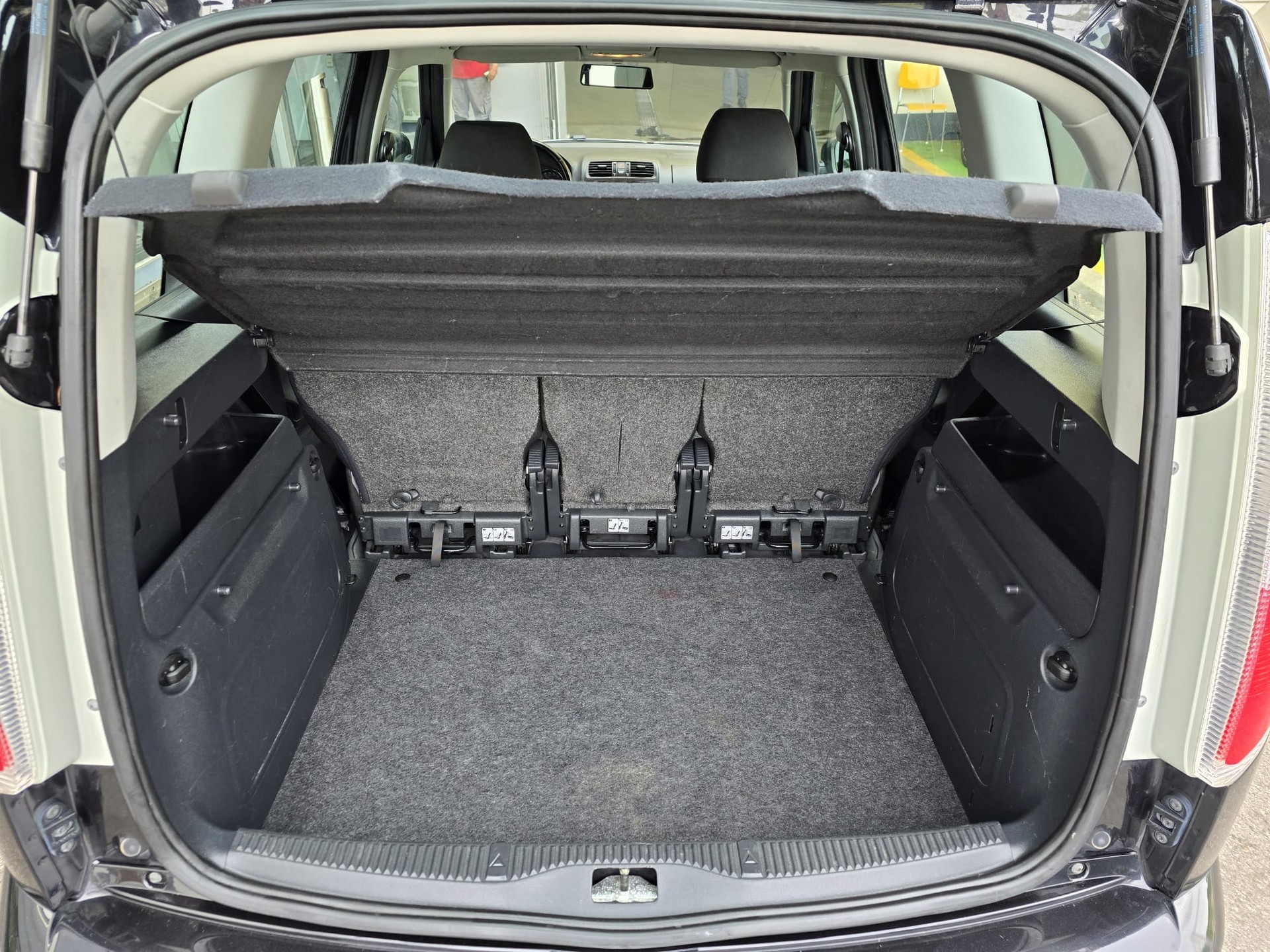 SKODA Roomster 1.2 TSI Elegance DSG-image-15