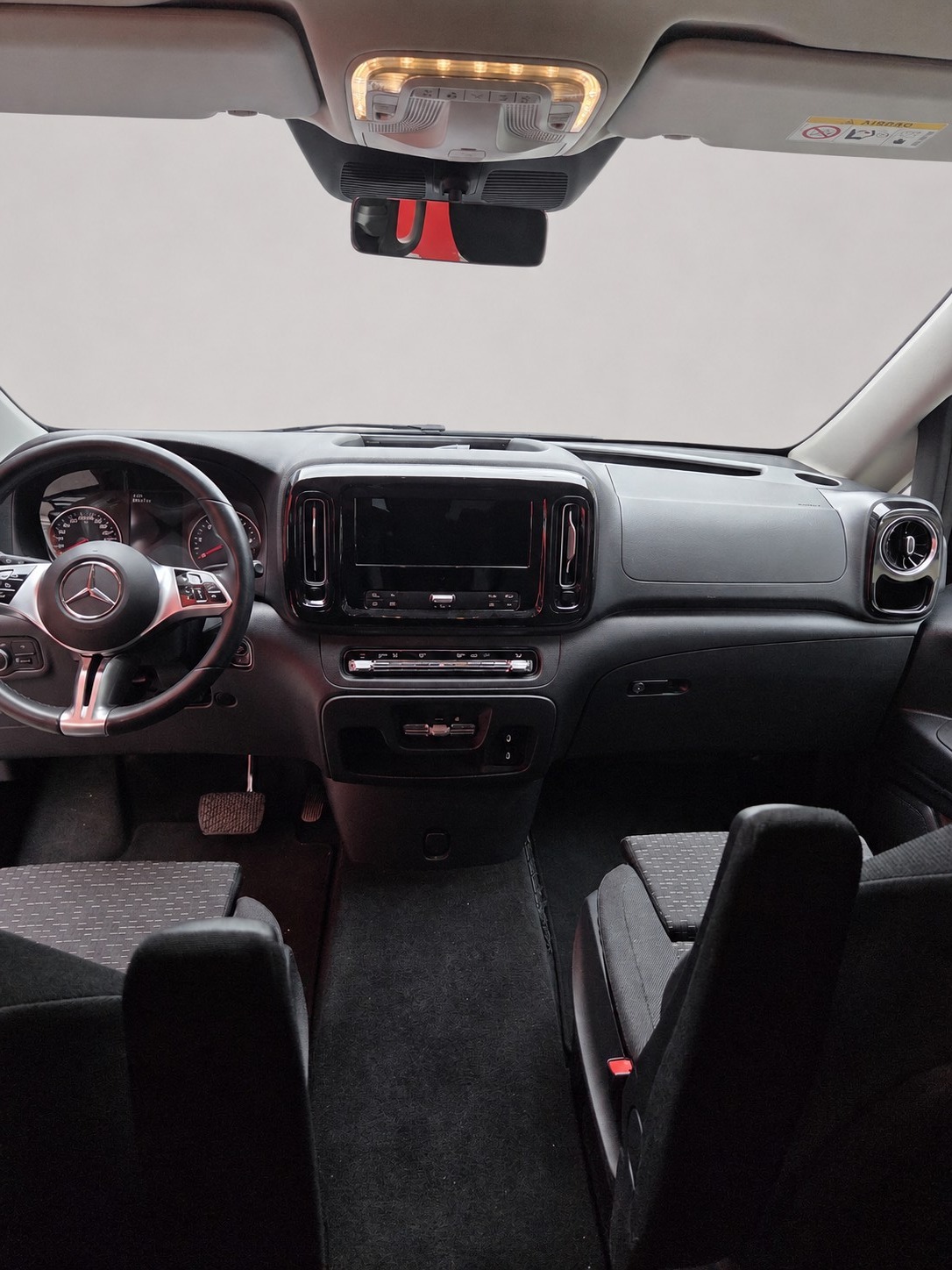 MERCEDES-BENZ Vito 116 CDI Pro Tourer 4Matic 9G-Tronic-image-8