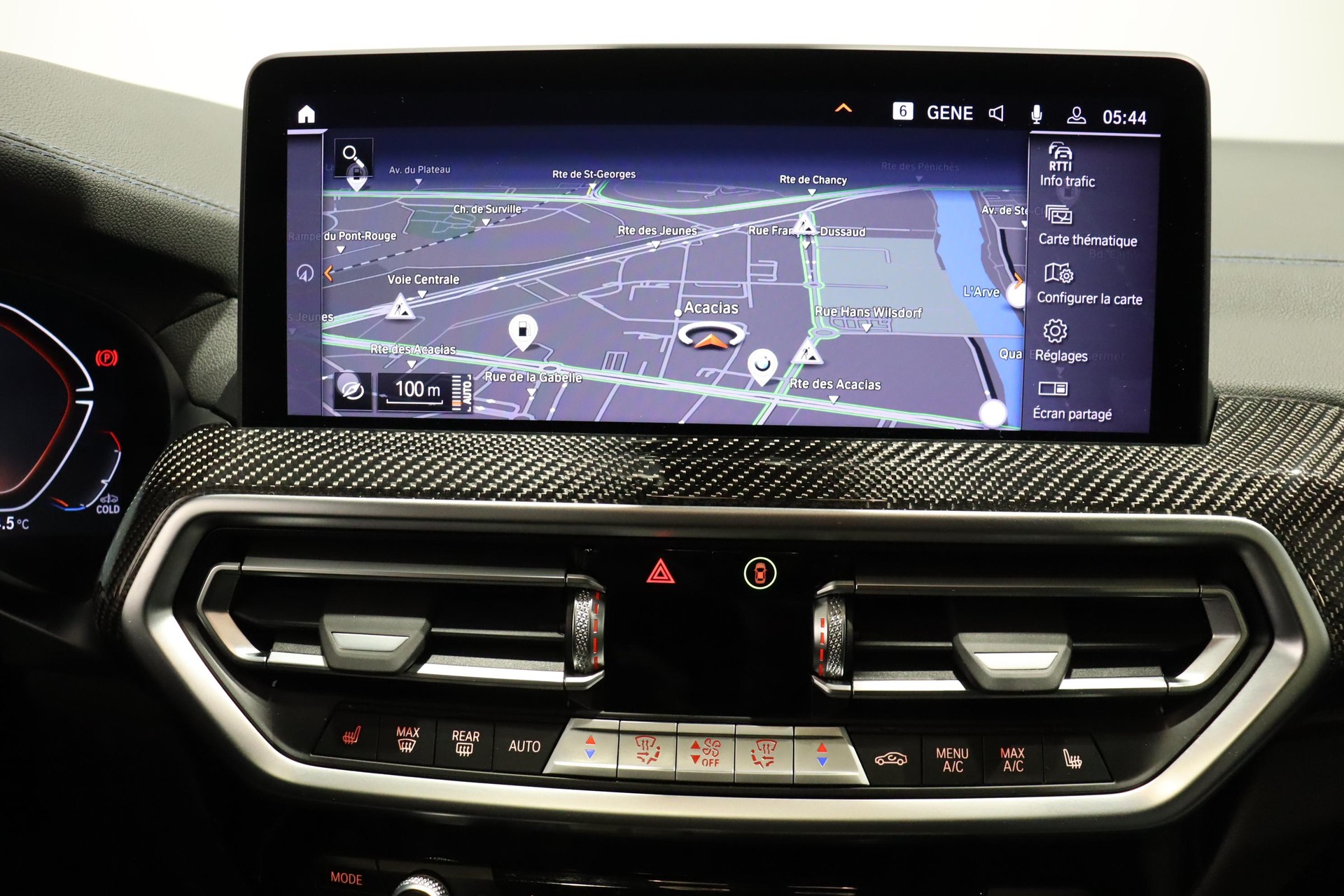 BMW X4 M40d-image-13