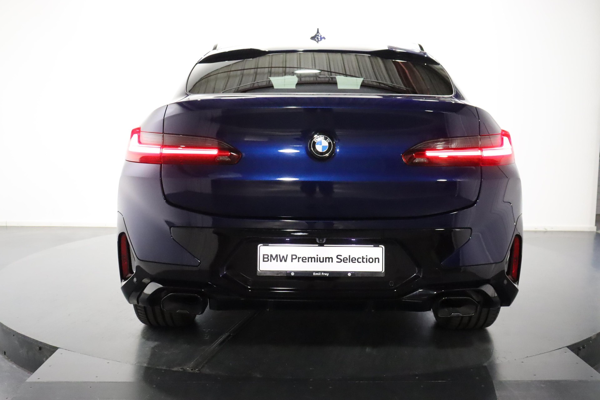 BMW X4 M40d-image-3