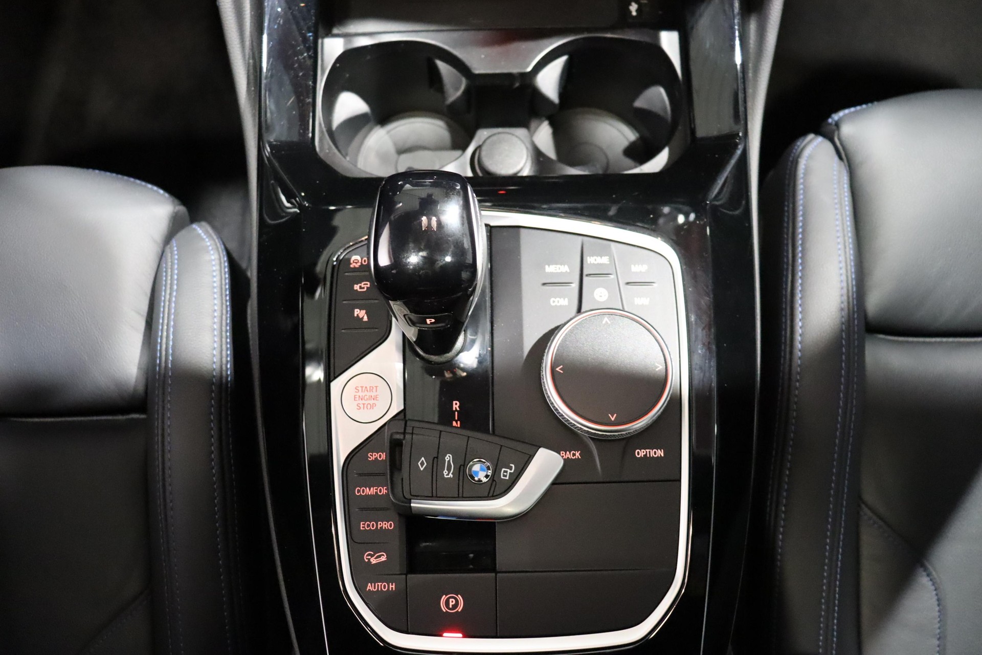 BMW X4 M40d-image-11