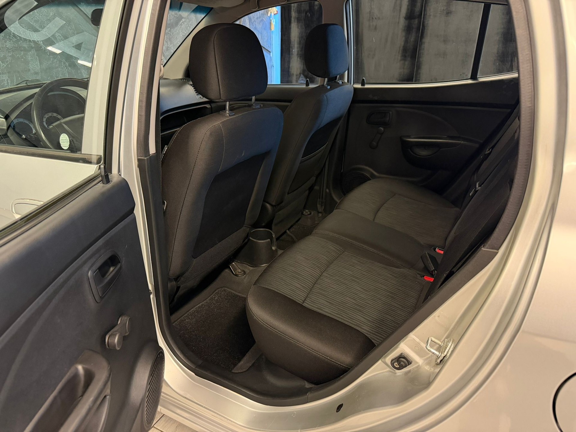 KIA Picanto 1.1 Classic-image-11