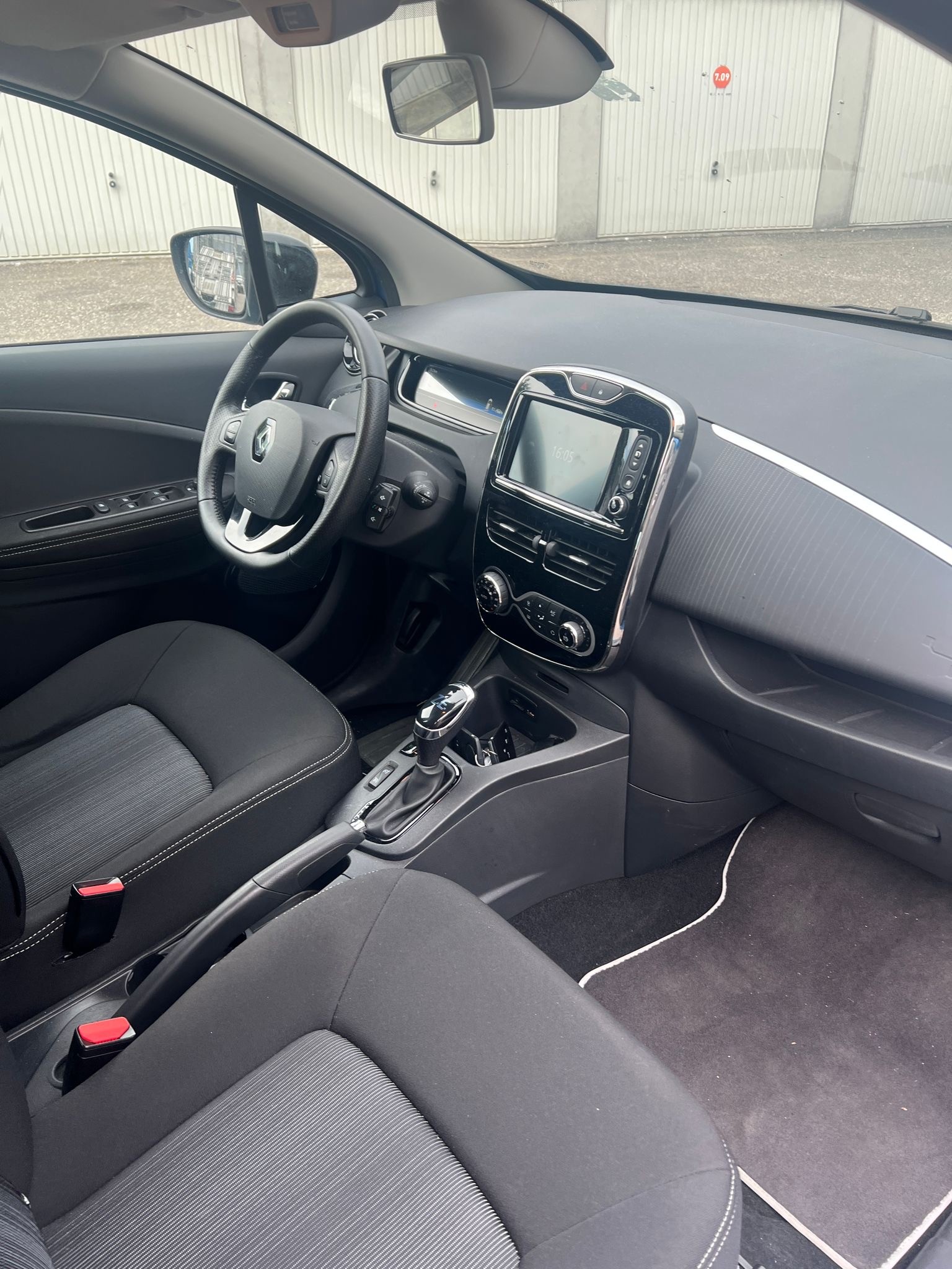 RENAULT Zoe Limited R110 (incl. Batterie)-image-9