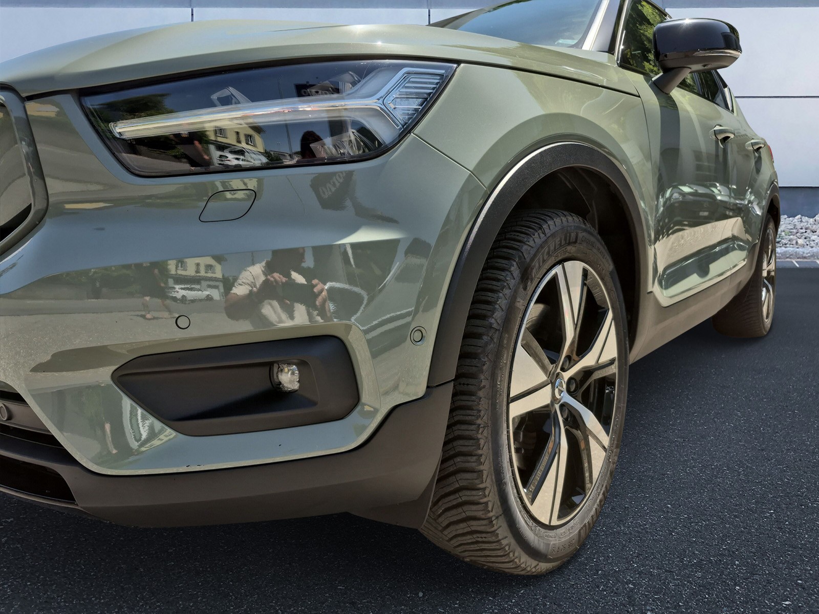 VOLVO XC40 P8 Twin Pro AWD-image-8