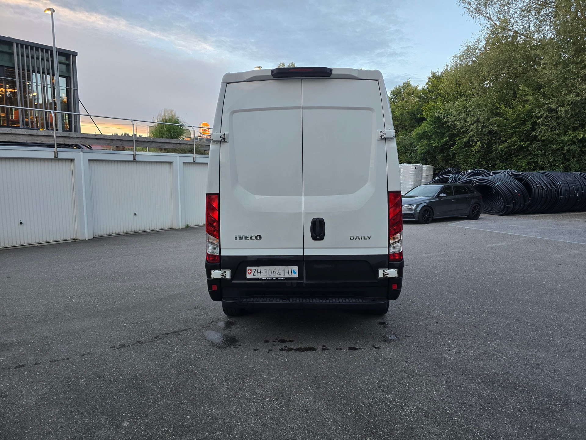 IVECO 33 S 12 V-image-5