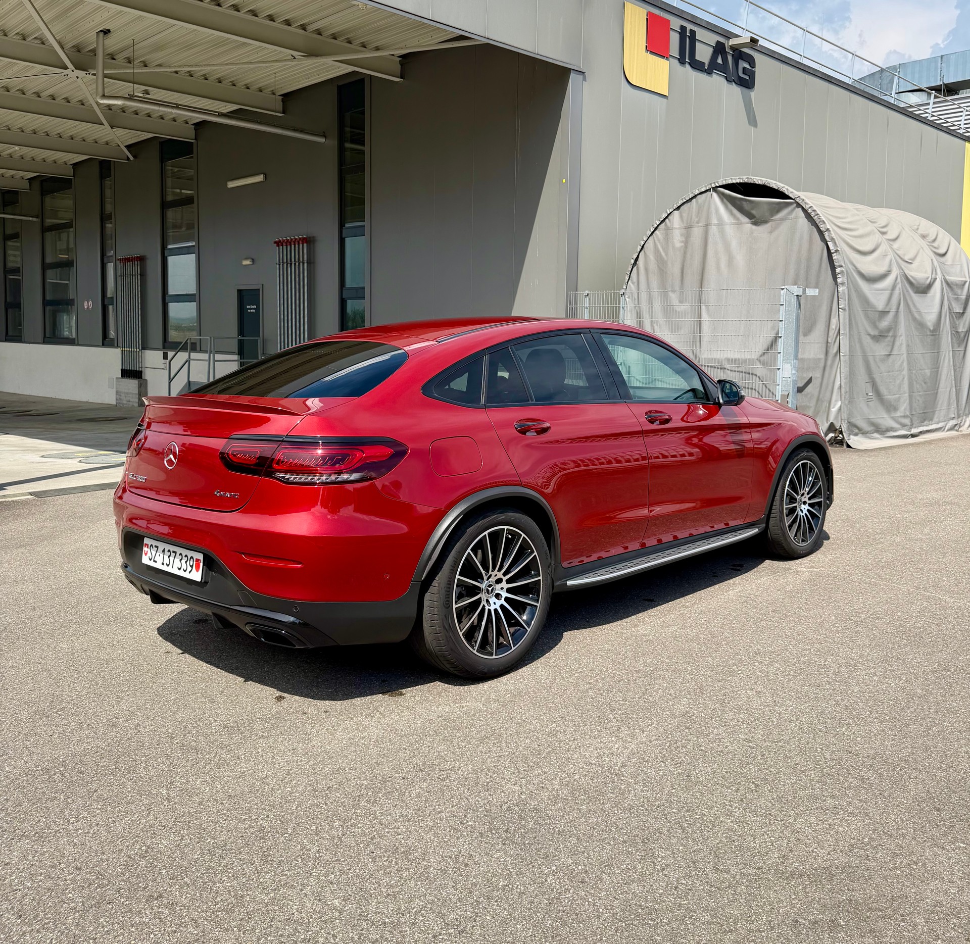 MERCEDES-BENZ GLC 300 AMG Line 4m-image-2