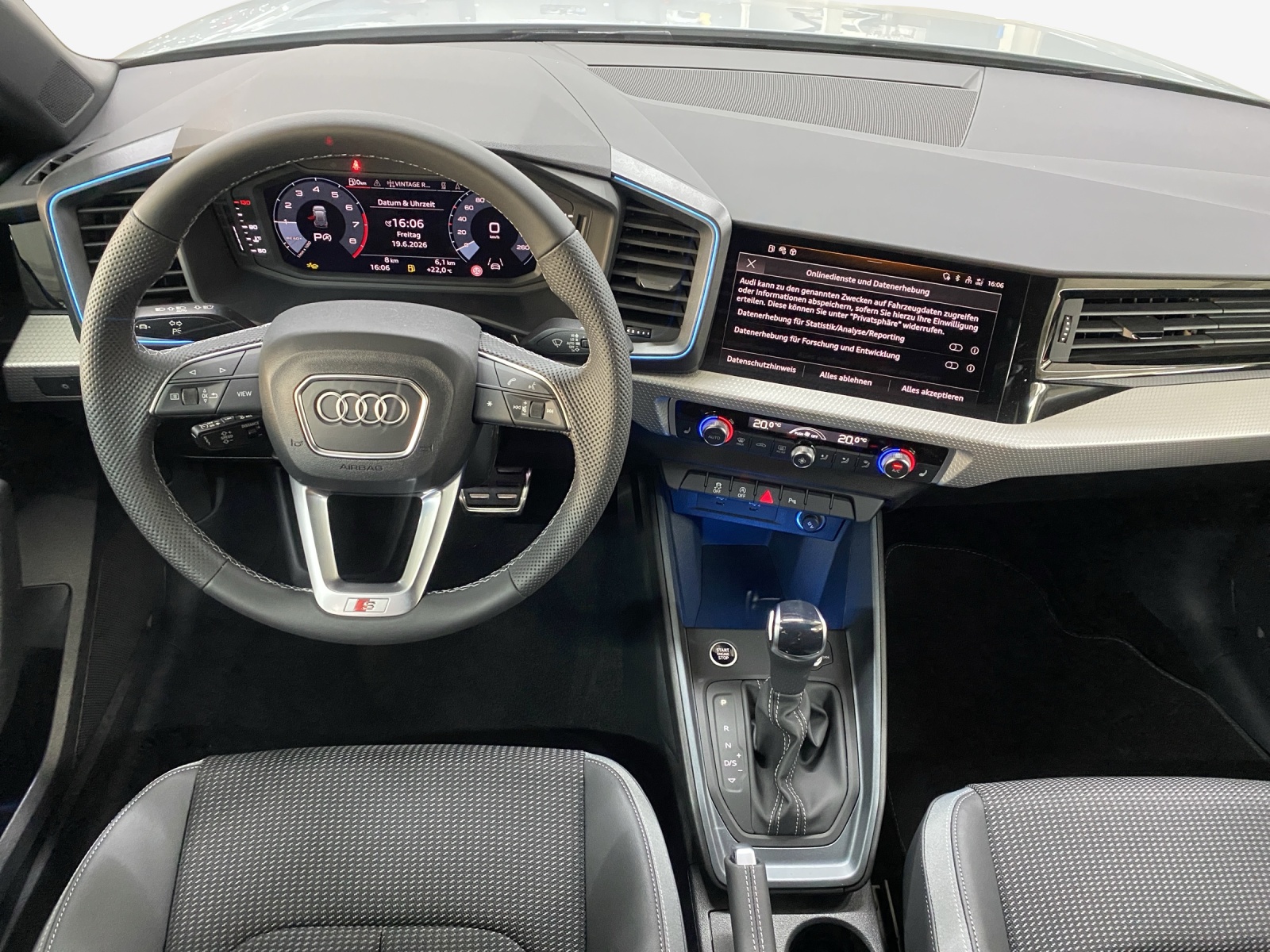 AUDI A1 Sportback 30 TFSI S Line S-tronic-image-8
