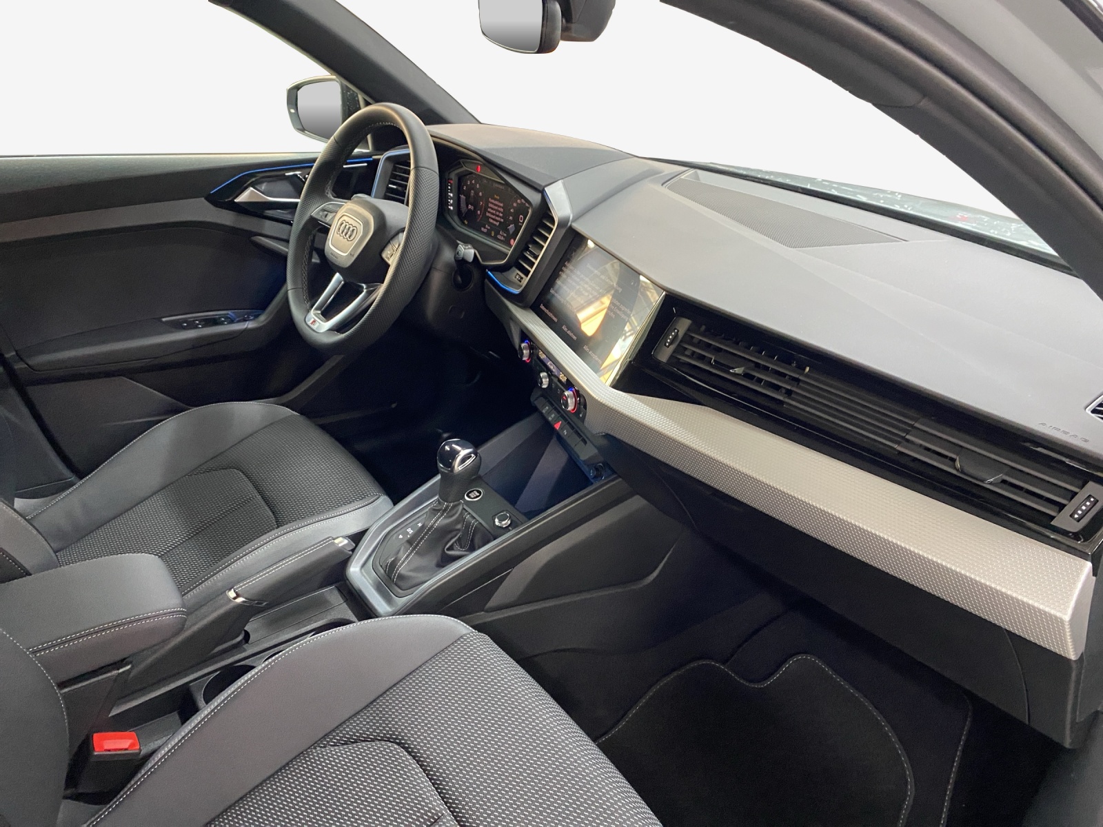 AUDI A1 Sportback 30 TFSI S Line S-tronic-image-13