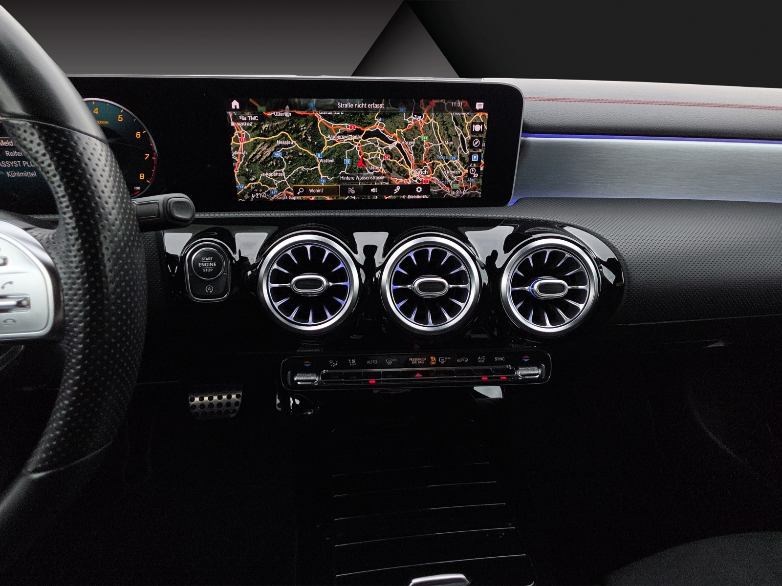 MERCEDES-BENZ CLA Shooting Brake 200 AMG Line 7G-DCT-image-10