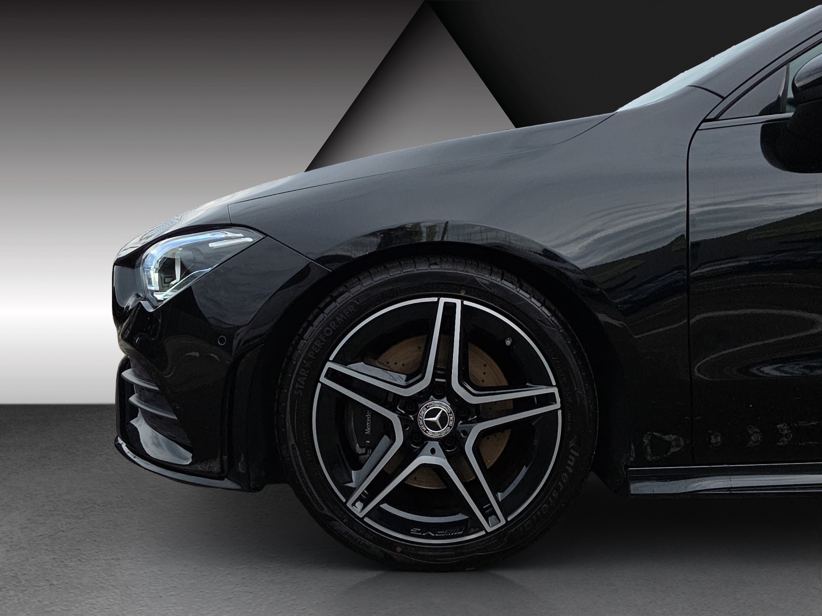 MERCEDES-BENZ CLA Shooting Brake 200 AMG Line 7G-DCT-image-18