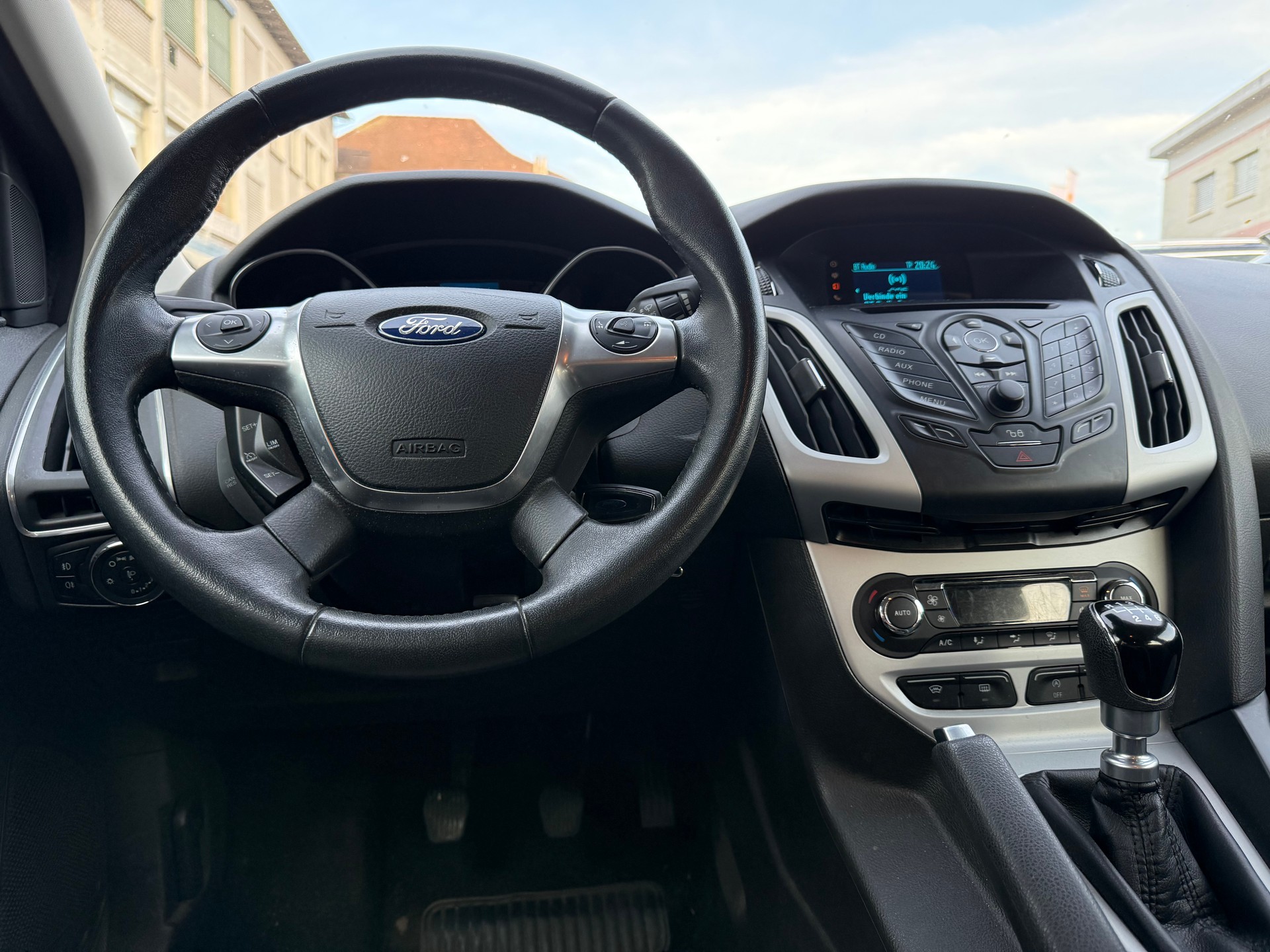 FORD Focus 1.0 SCTi Trend-image-10