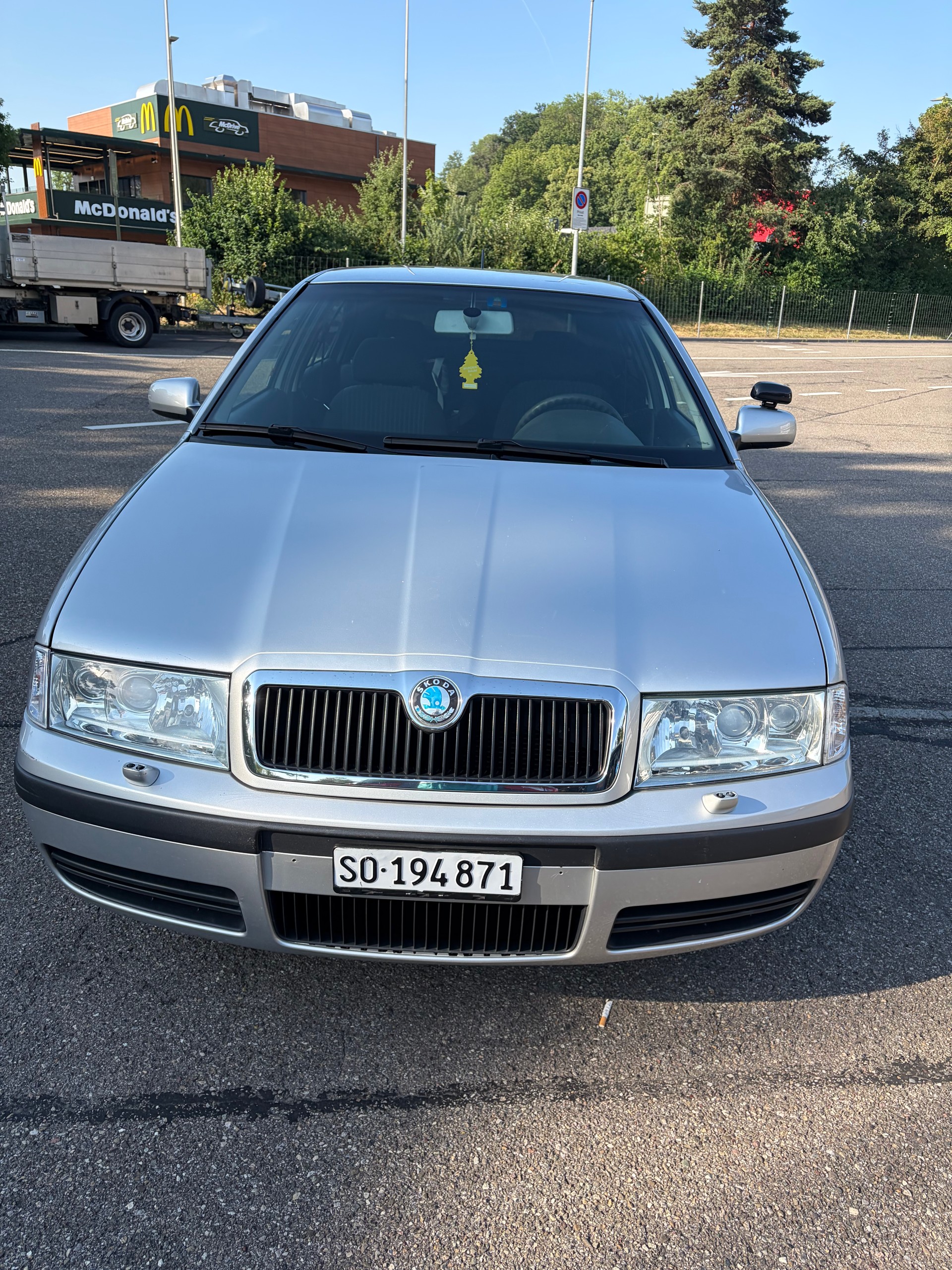 SKODA 1.8 Turbo Elegance-image-0