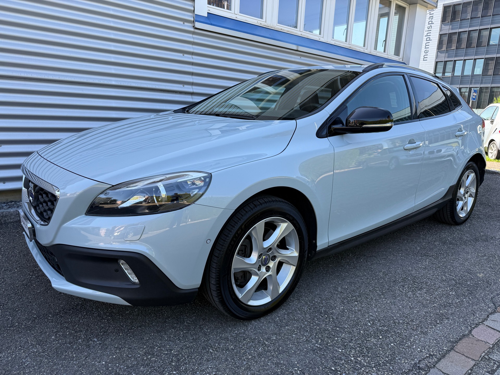 VOLVO V40 Cross Country T5 AWD Summum Geartronic-image-14