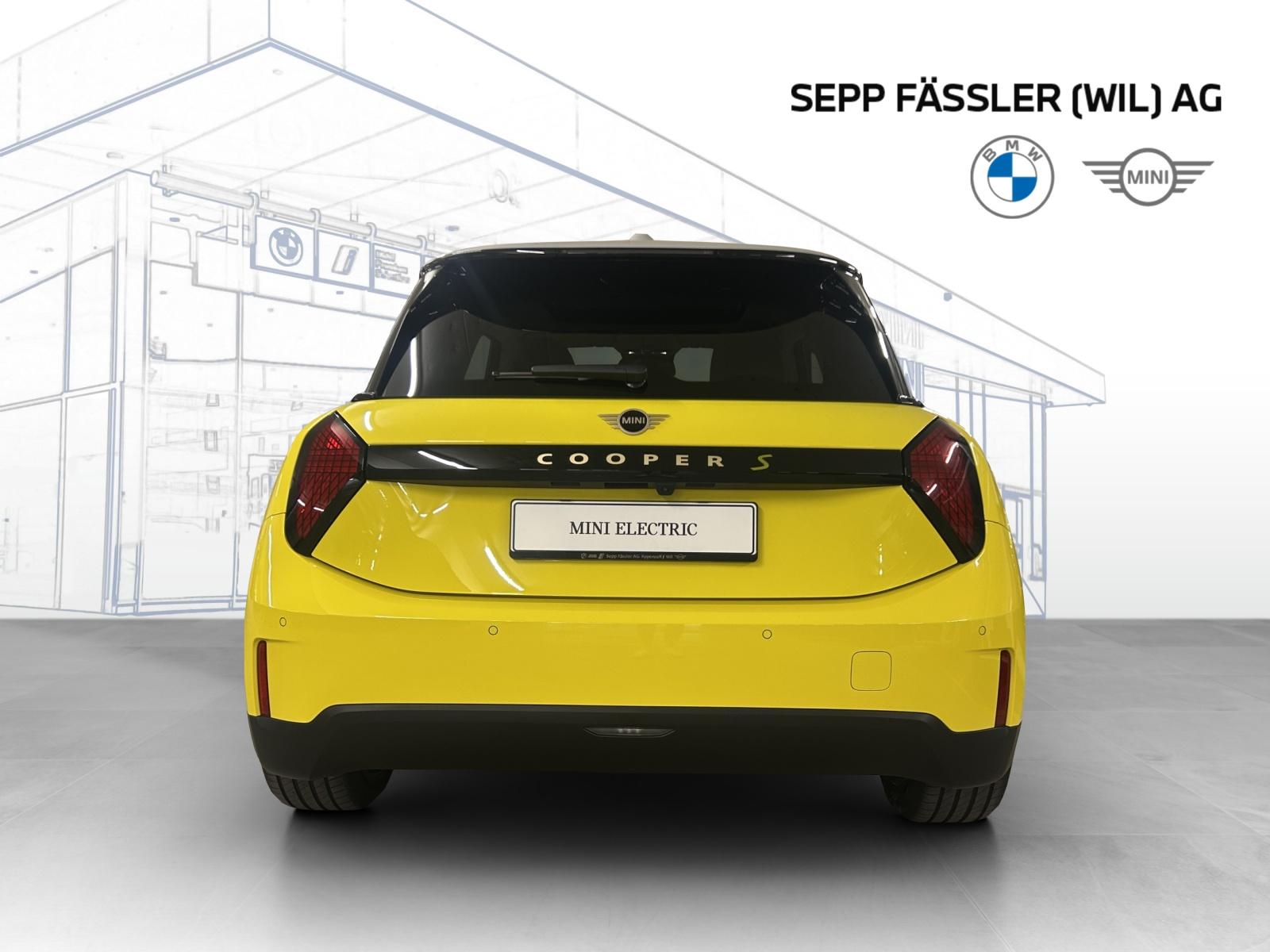 MINI Cooper SE J01-image-4