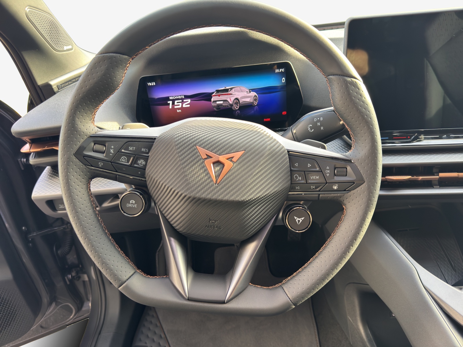 CUPRA Raval 52 kWh Dynamic+ Launch Edition-image-9