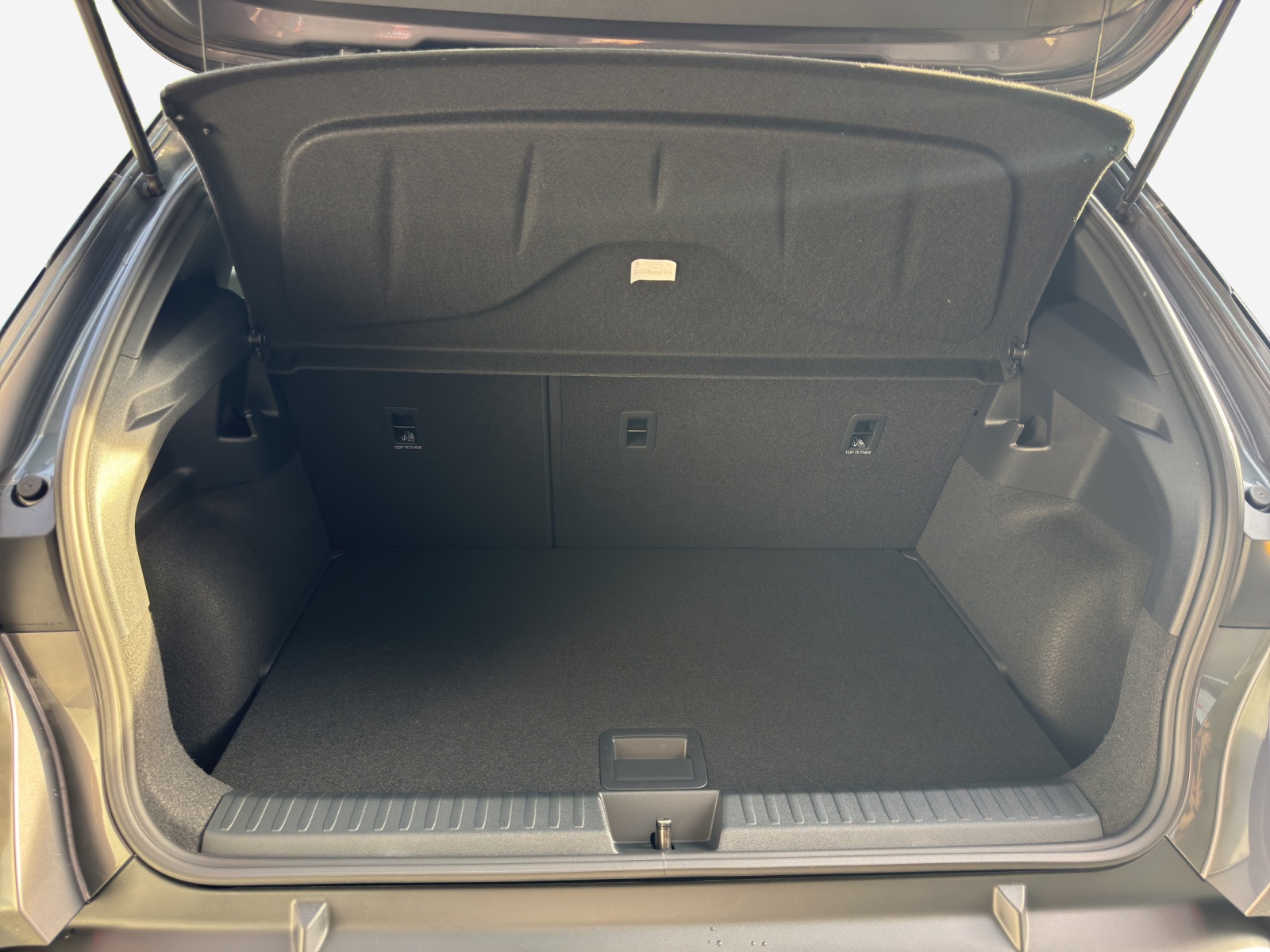CUPRA Raval 52 kWh Dynamic+ Launch Edition-image-12