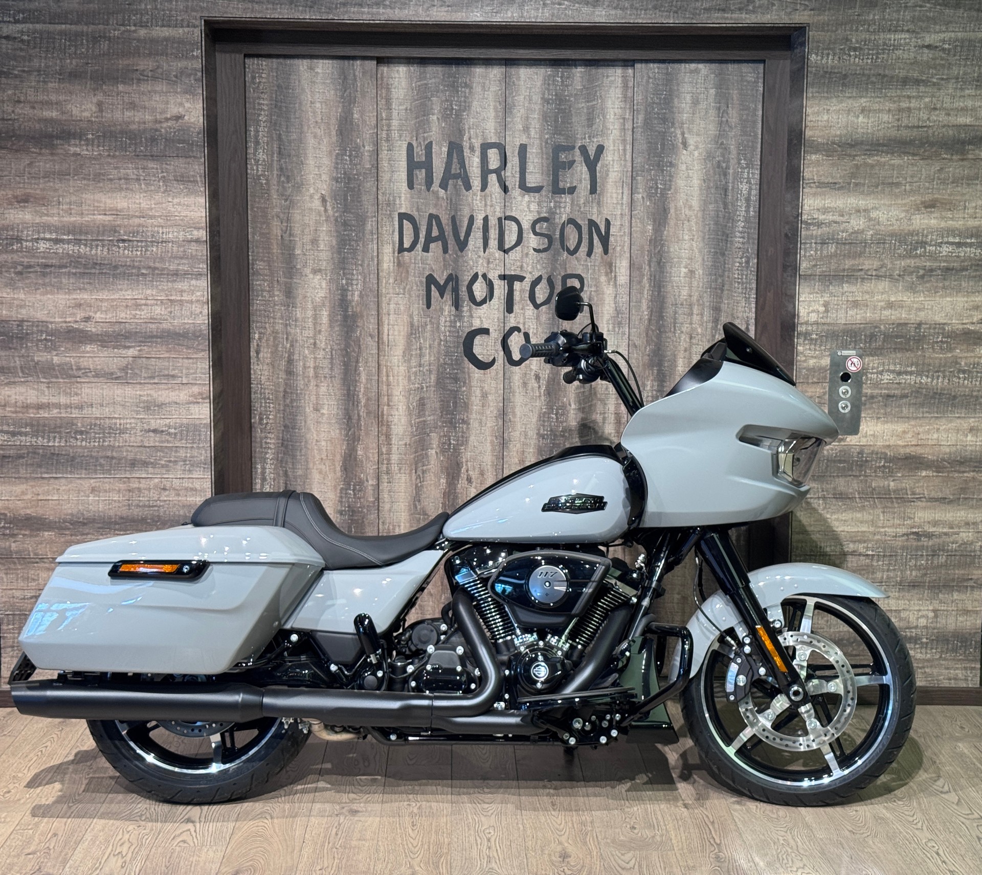 HARLEY-DAVIDSON FLTRX Road Glide 117