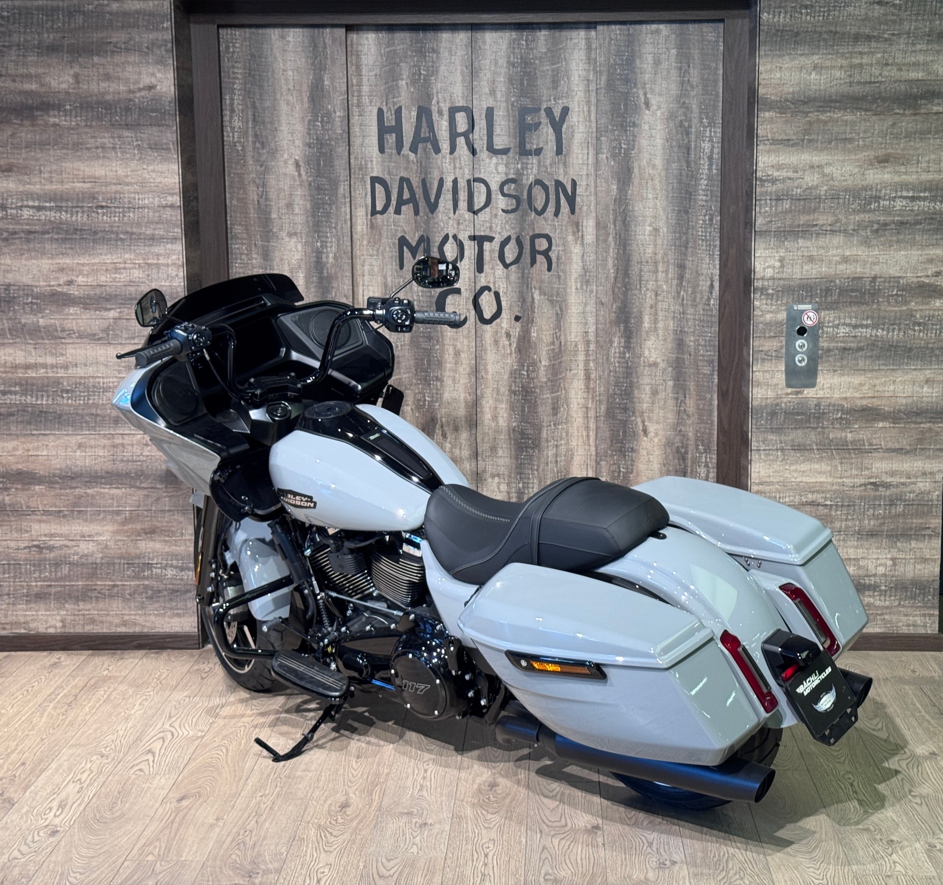 HARLEY-DAVIDSON FLTRX Road Glide 117-image-4