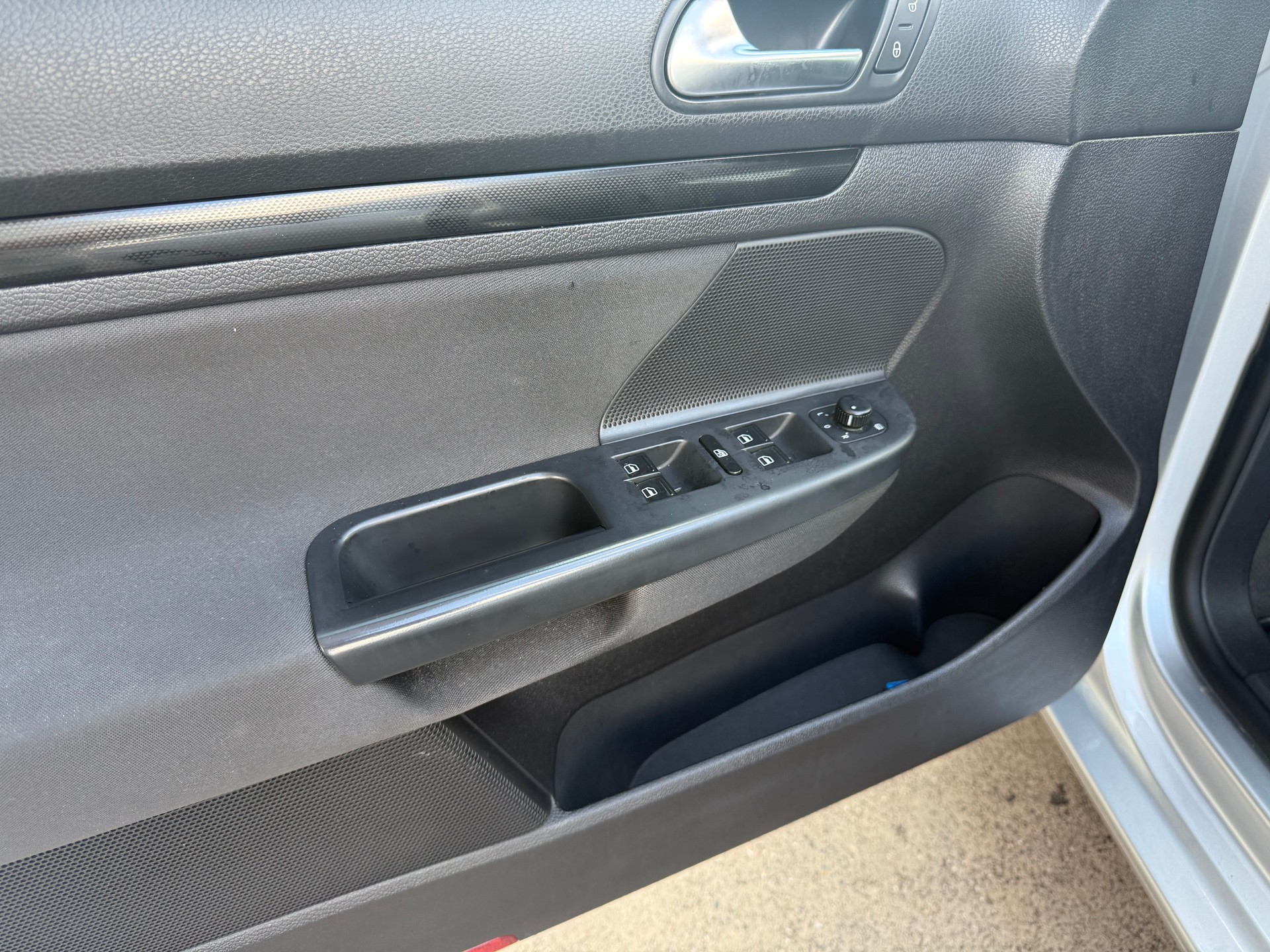 VW Golf Variant 1.4 TSI Trendline DSG-image-14