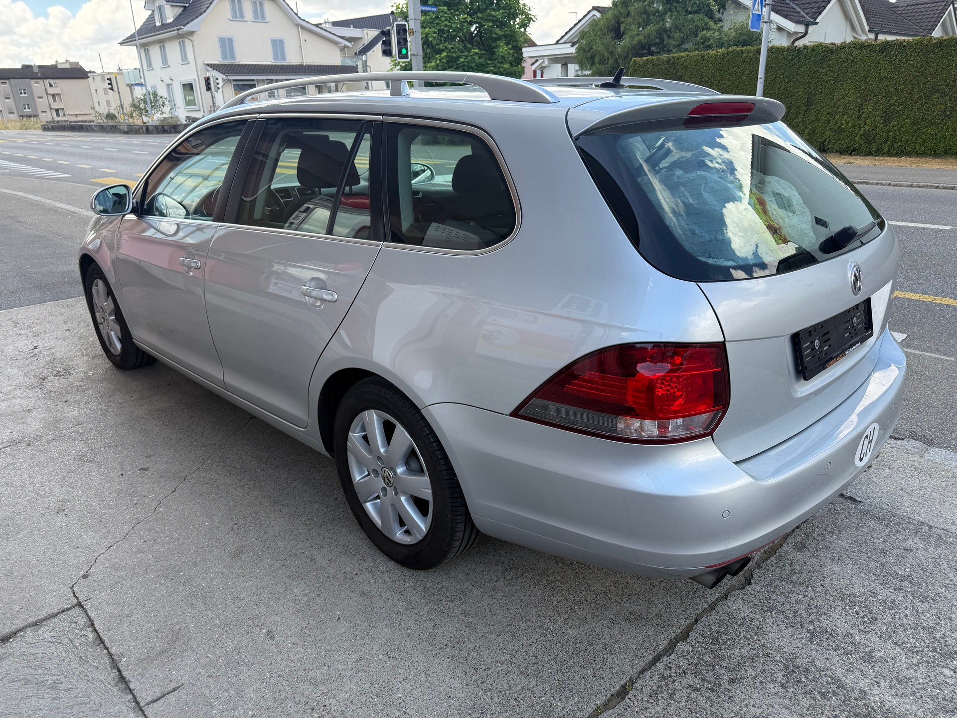 VW Golf Variant 1.4 TSI Trendline DSG-image-5