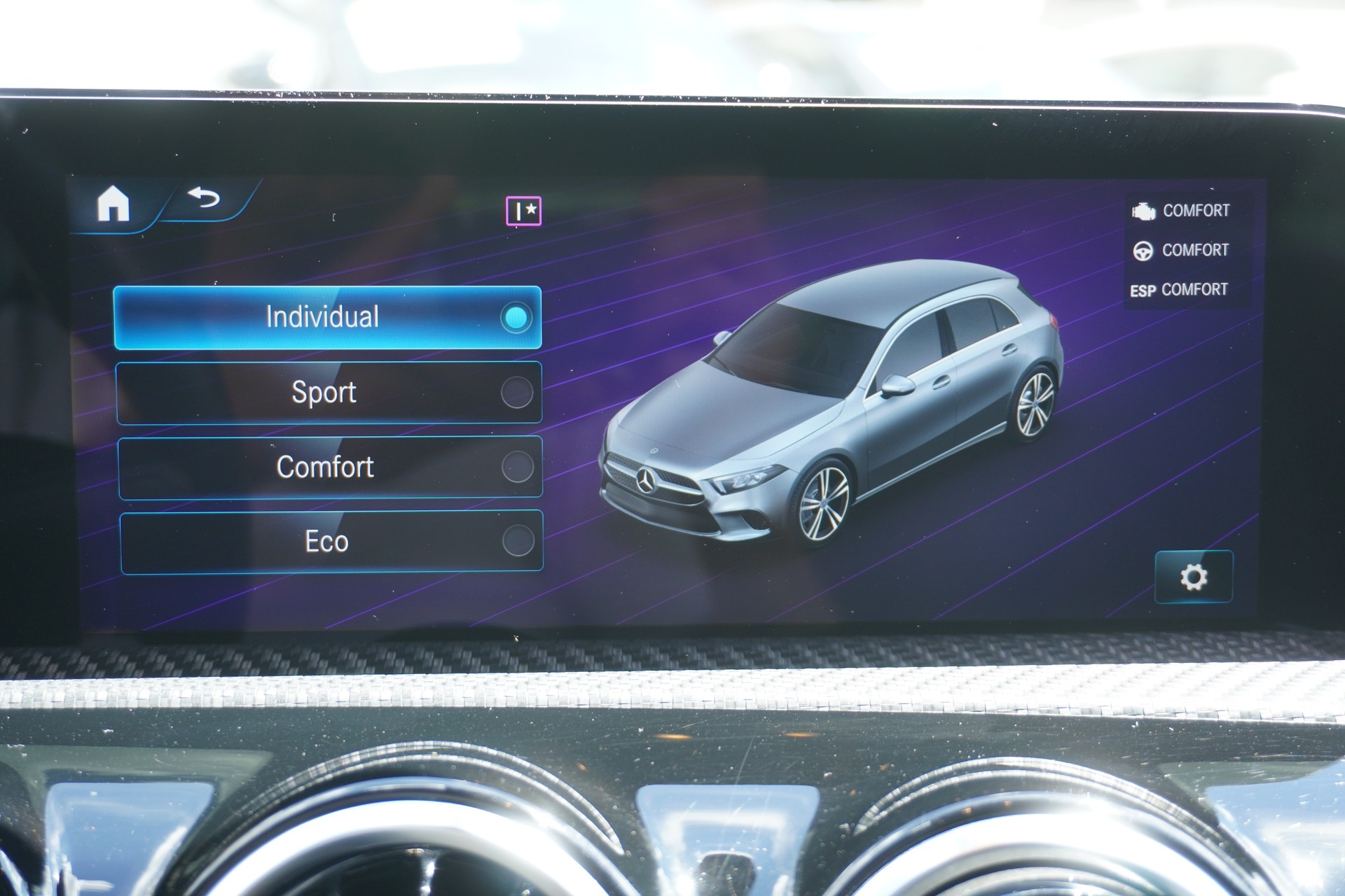 MERCEDES-BENZ A 180 Style 7G-DCT-image-28