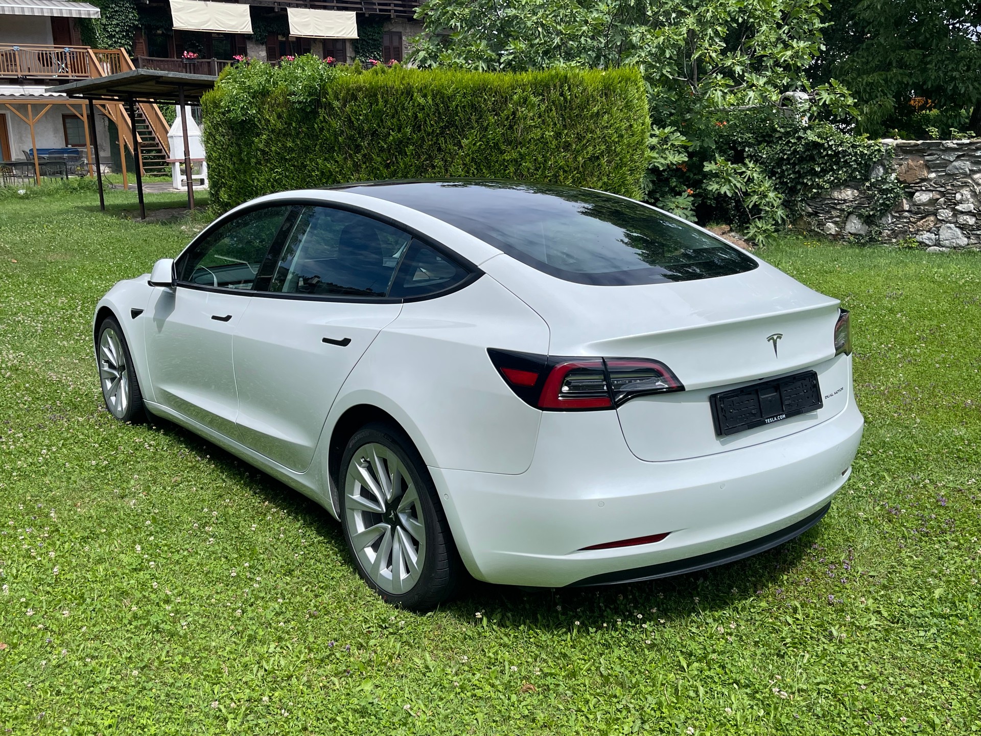 TESLA Model 3 Long Range Dual Motor AWD-image-6