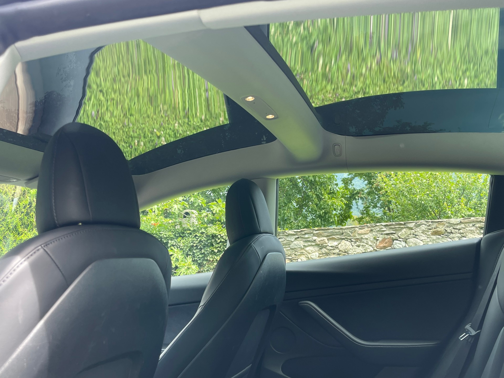 TESLA Model 3 Long Range Dual Motor AWD-image-10