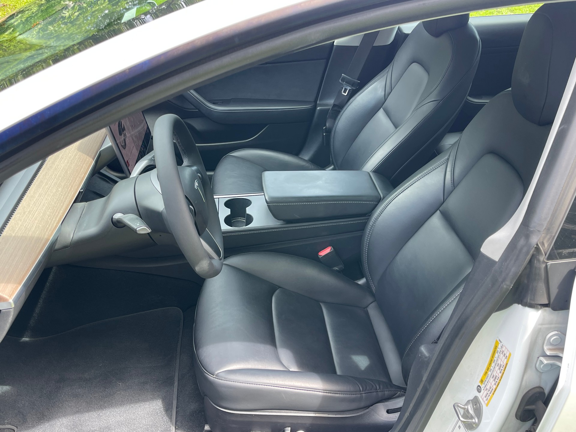TESLA Model 3 Long Range Dual Motor AWD-image-8