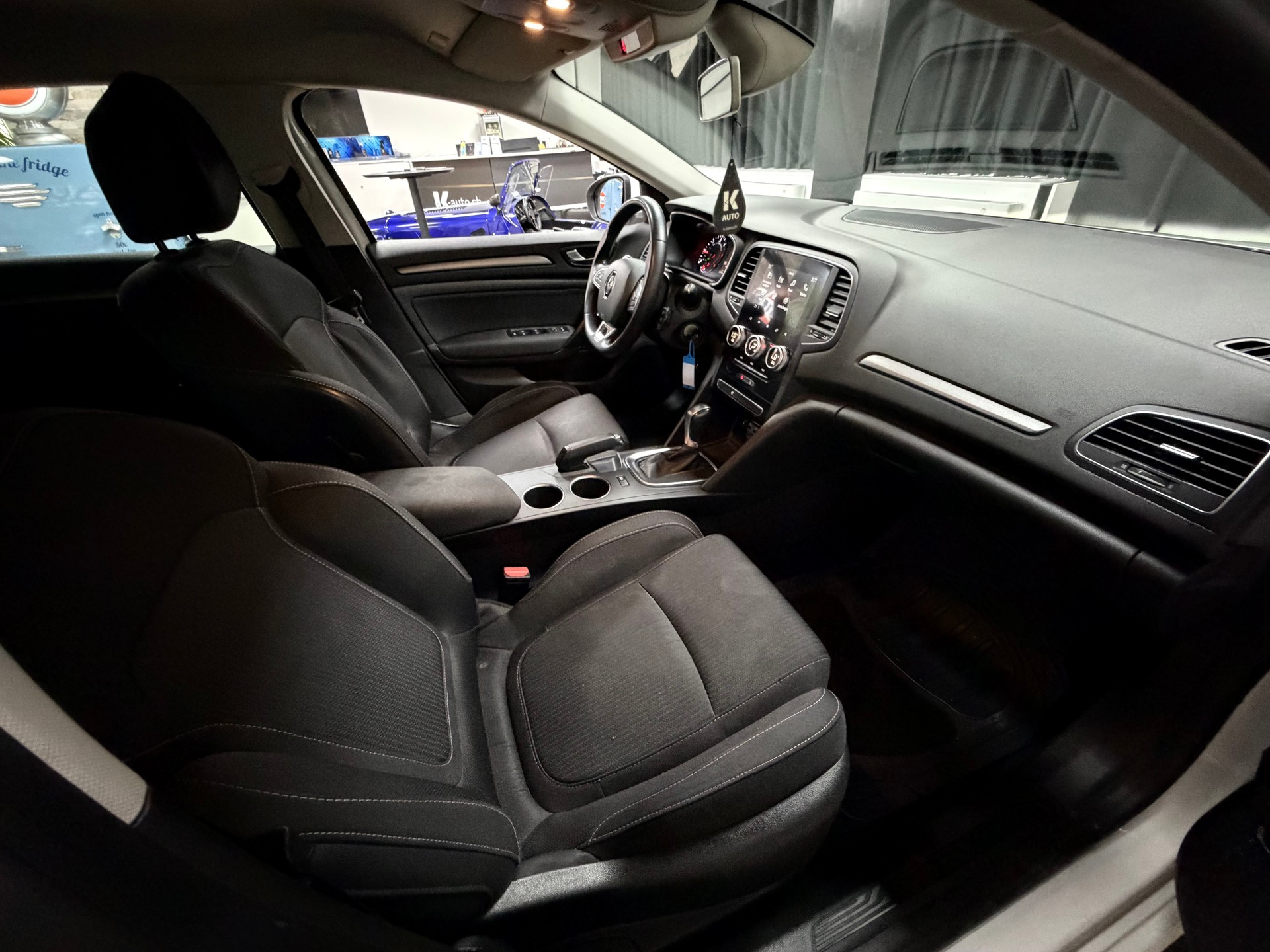 RENAULT Mégane Grandtour 1.5 dCi Business EDC-image-18