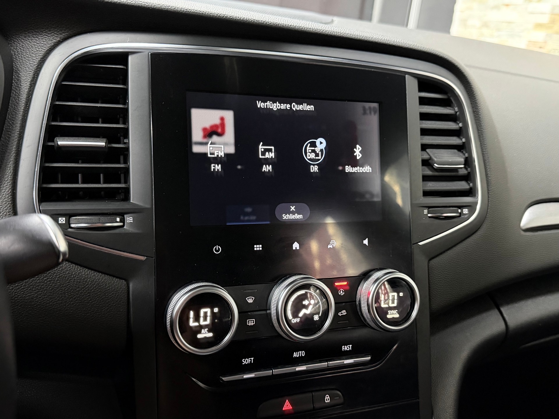 RENAULT Mégane Grandtour 1.5 dCi Business EDC-image-13