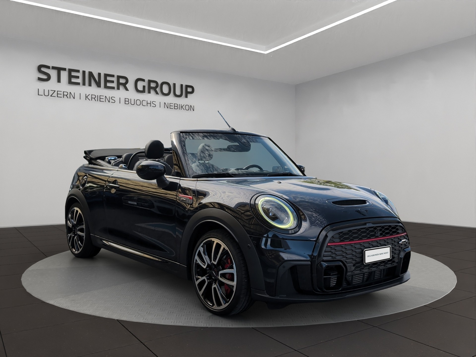 MINI Cooper John Cooper Works Cabriolet Steptronic-image-2